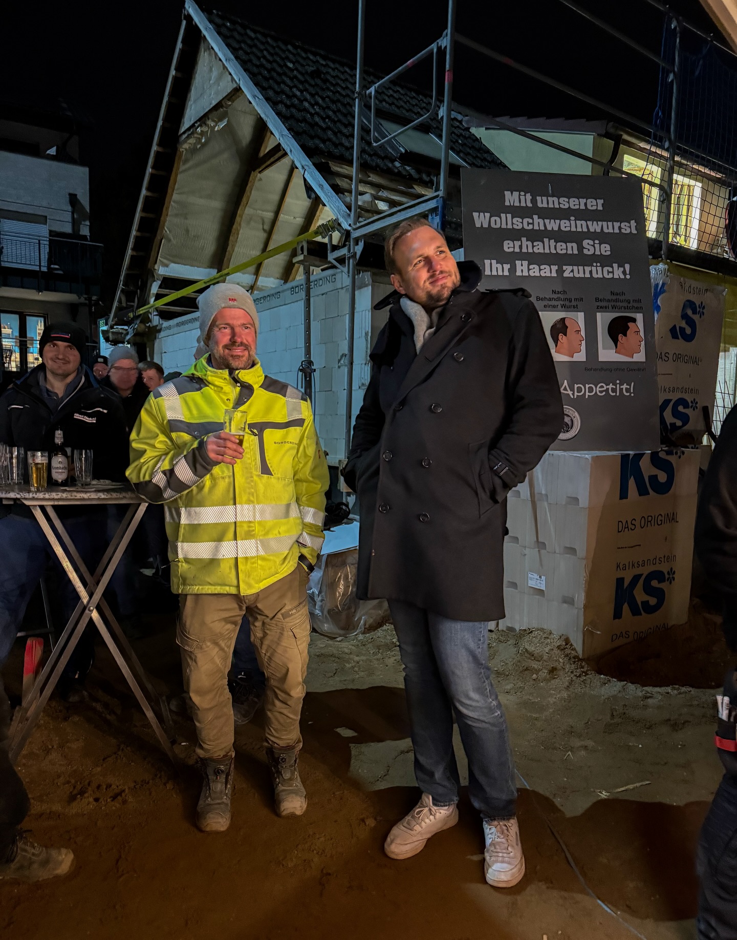 Richtfest in #scharbeutz 🤩
Es geht an der Ostsee voran! Danke an alle die da waren und für eure tolle Zusammenarbeit 🤗 Weiter geht’s!