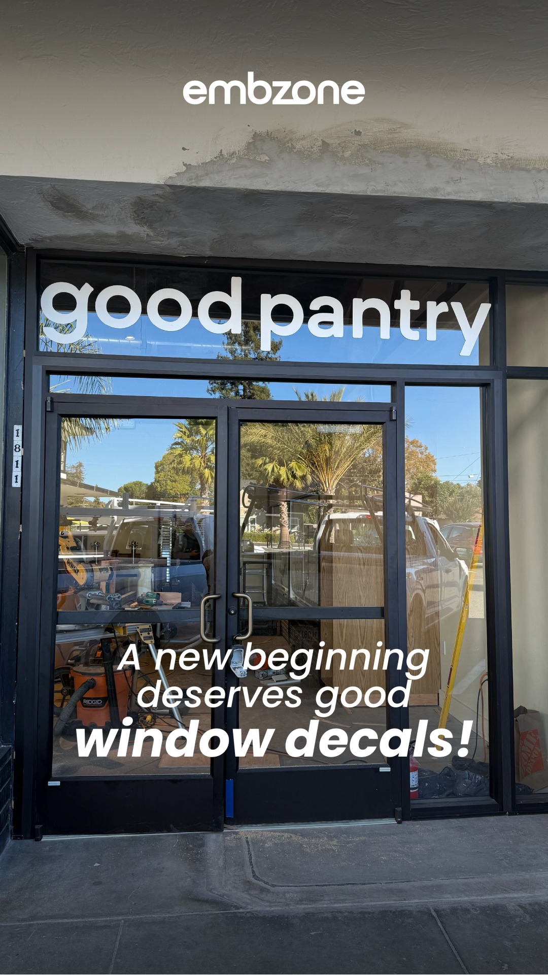 Good Pantryโs new storefront just got an upgrade.
Fresh window decals installed and looking sharp.
Thanks @good_pantry for choosing Embzone!
#Embzone #WindowDecals #GoodPantry #VinylGraphics
