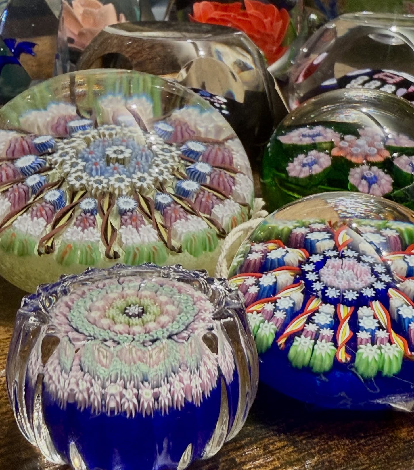@studiopotsandglass have a huge collection of glass paperweights. Here are just a few to tempt you.
• Swirling Murano-style designs
• Millefiori and floral details
• Classic clear glass with elegant centres
• Bold statement pieces and delicate miniatures
• One-of-a-kind vintage finds
Thoughtful Christmas gifts just waiting to be discovered at @theantiquevillagedevon
……………………………………………………………….
Late Night Shopping with Mulled Wine, Mince Pies and Fizz on
Thursday 11th & 18th December
Open 10am - 7pm
www.theantiquevillage.co.uk
The Old Whiteways Cider Factory, Hele, Devon EX5 4PW
#followus #antiquedealer
#vintage #antique #interiors #home #sustainableliving #christmasshopping #christmasgifts #christmas #ChristmasGifts #AntiqueVillage #art #keepsakes #antiques #keepsakes #stockingfillers #paperweights #paperweightcollector #paperweightsofinsta