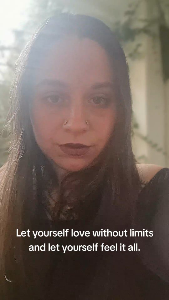 Let yourself love without limits, and let yourself feel it all. In a society that tries to push hardness on you, and pride, and toughness, staying soft and vulnerable is a power.
To be soft and vulnerable is not without boundaries or respect, but it simply means that you're able to soften within yourself with compassion and love. So that at least, no matter what, your heart can stay soft.
Click the link in my bio or DM me to book a 20-minute intake session, free of charge. A moment to land & meet, before diving into the process with commitment.
It would be my honor to assist you in releasing all your old wounds & stepping into your full power, into alignment. As alignment, with our true life path, is what brings wholeness & fulfillment.
🪼❄️🦋