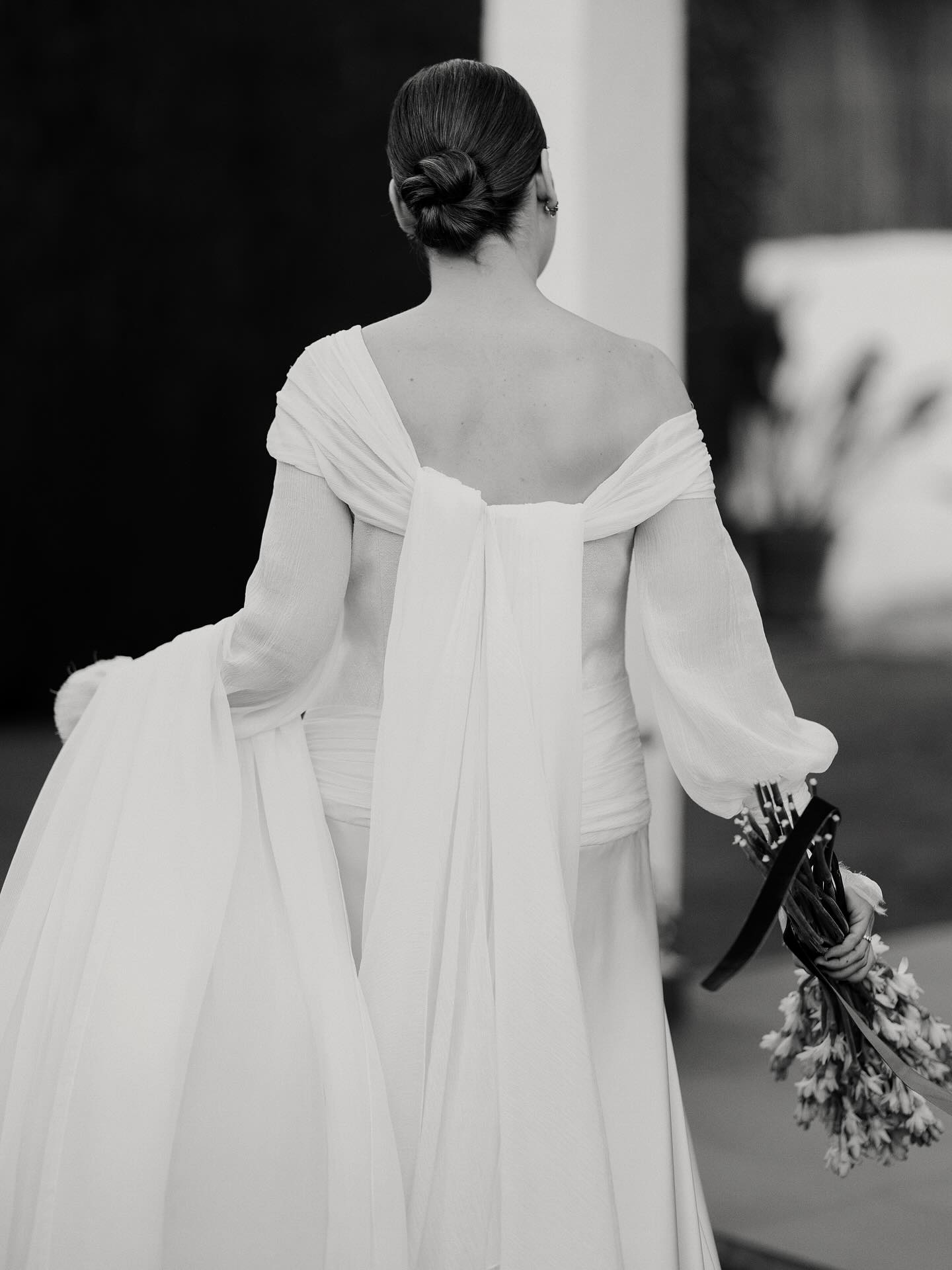 Paula ✨ @pvicentroca
______
@alexvidal_atelier
@bigudies
@raulcastam
@masiasanantoniodepoyo
@cateringcinco
@floresvendrell
@somosgentedebien