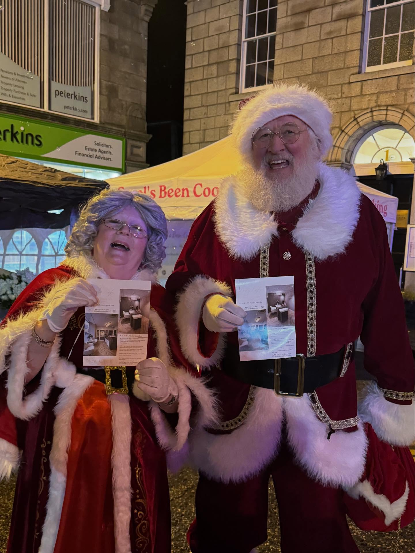 ✨ Even Santa & Mrs Claus approve of Louly Luxe Skin & Aesthetics ✨
If it’s good enough for the North Pole… you know you’re in safe hands 🤍🎅🏼
Looks like great skin is on the nice list again this year ❤️
#LoulyLuxe #LoulyLuxeAesthetics #SkinAndAesthetics #AestheticsClinic #SkinConfidence #GlowingSkin #LuxuryAesthetics #SafeAesthetics #ResultsYouCanTrust #huntly #AberdeenshireAesthetics #AberdeenAesthetics #AberdeenshireBusiness
#AberdeenBusiness #ScotlandAesthetics #NorthEastScotland