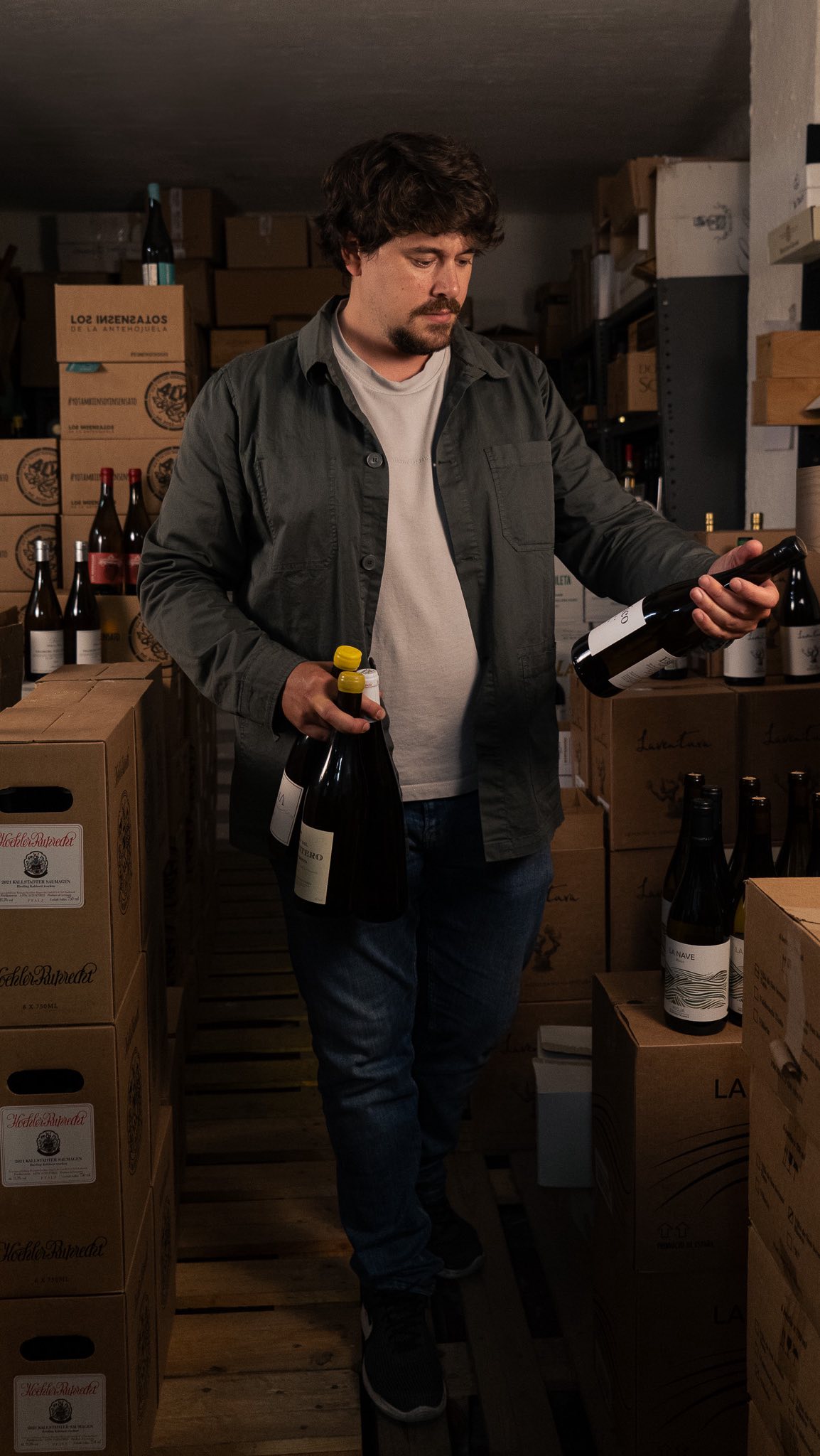 Hoy Gonzalo nos comparte su visión sobre Enric Soler y aquello que lo hace único en su campo. Una conversación cercana, llena de curiosidades y aprendizajes, perfecta para quienes quieren descubrir más allá de lo evidente.
🍷 @enric_soler
🗣️ @g.e.torres