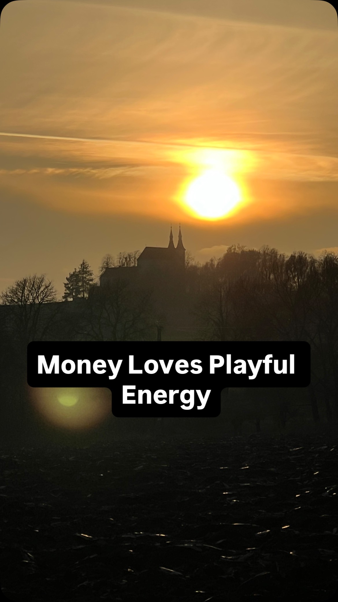 Creating money isn’t about grinding harder — it’s about expanding your energy.
Think of it like visiting an amusement park 🎢 — you go for the joy, not the outcome.
You expect some lines, maybe a few bumps, but still, you’re excited to go.
That’s the energy that attracts abundance — light, curious, alive.
When we chase money from pressure or fear, it hides.
When we create from fun, inspiration, and flow — it multiplies.
Because money is just energy. It responds to your vibration, not your effort.
💬 What’s your energy like when you create money — playful or pressured?
#MoneyMindsetShift #EnergeticAbundance #ManifestationJourney #FlowStateLiving