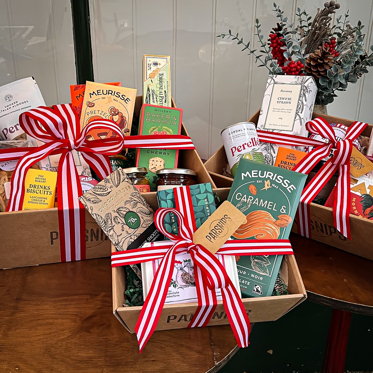Now we are fully ‘Christmased’ and really getting into the festive spirit, our Christmas Hampers are now available! Three sizes at £5 for each box - you then have the opportunity to pick any goodies you like from the deli shop to really fill them up! Our team are then more than happy to gift wrap it to perfection.
The perfect present for a real foodie, who doesn’t like a thought about, personalised present?!
#parsnipsofteddington #parsnipsdelicatessen #christmashamper #christmashampers #hampersbox #hamperschristmas #christmasbaby #christmasideas #christmasjoy #christmastreats #christmascollection #christmastradition #festiveshopping #festivefun #festivegifts #festivemood #festiveflavours