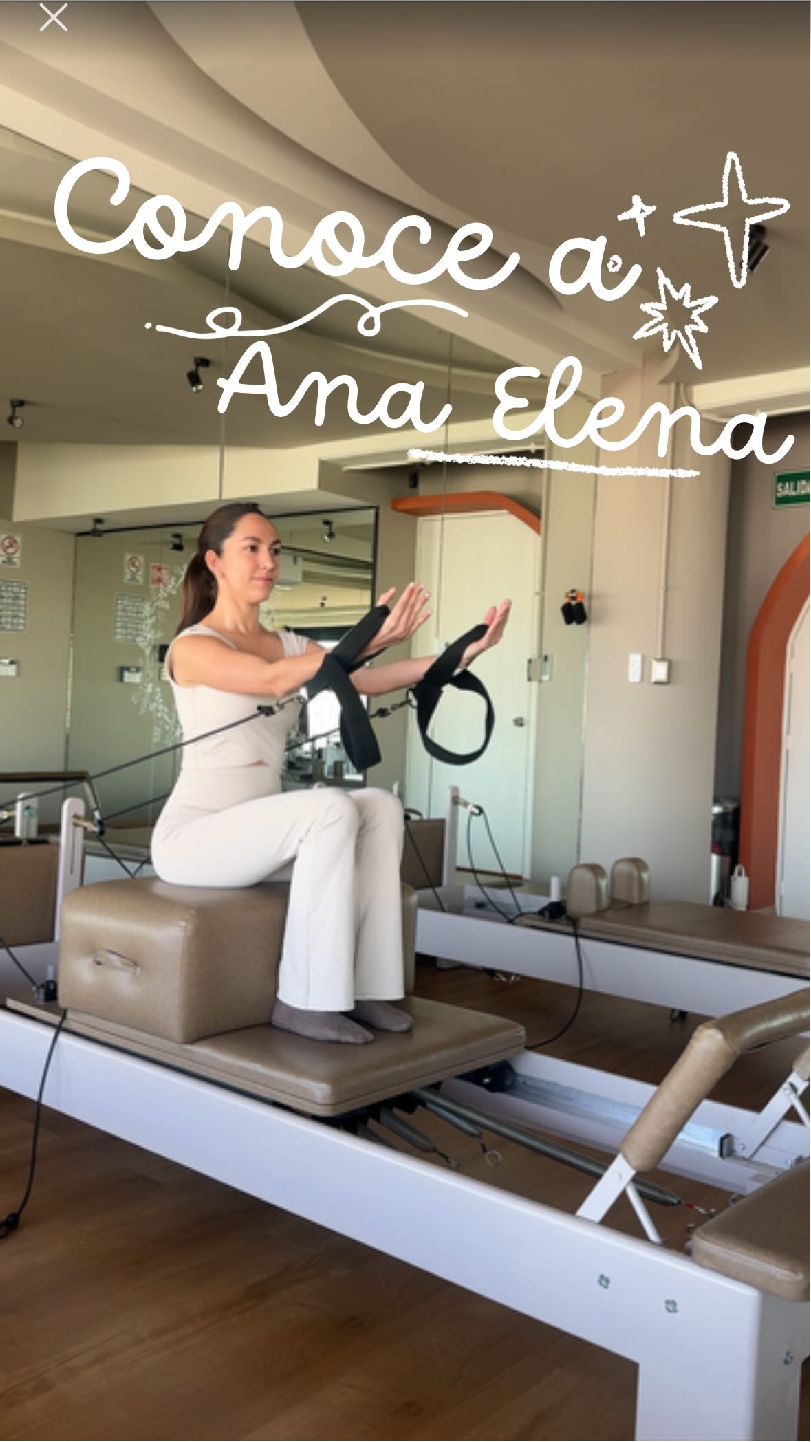 Ella es Ana Elena ✨
Para ella Léonie es un refugio donde tu energía femenina florece, ya sea desde ti o desde quienes te acompañan.
Sus clases son una invitación a moverte con calma, a escuchar tu cuerpo y a encontrar esa armonía que nace del control y la paciencia contigo misma.
-
-
-
-
-
-
-
-
-
-
#puebla #léoniebarreypilates #léonie #sonata #pilates #adagio #bienestarfemenino #barreandpilates #coach