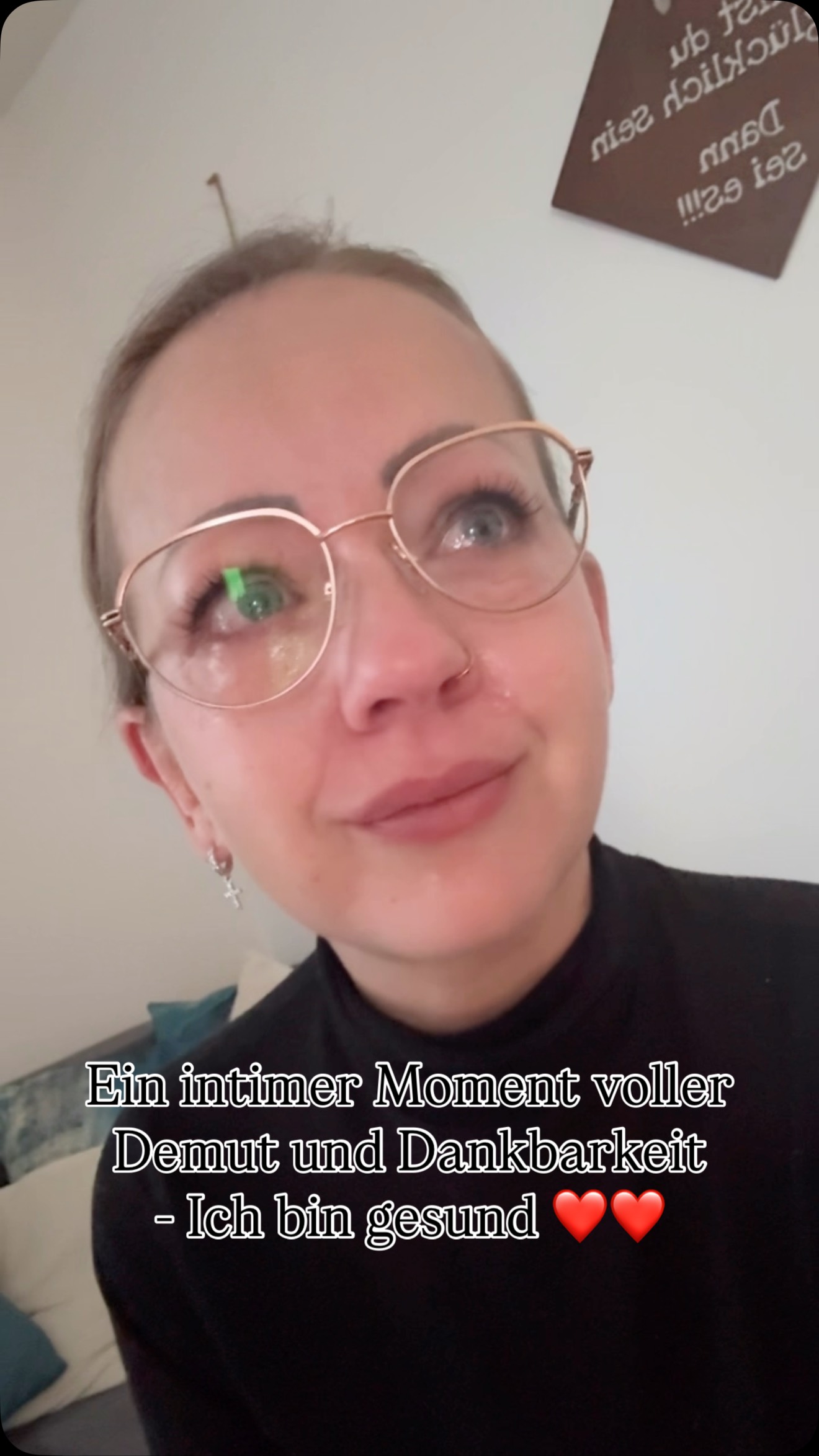 Manchmal braucht es einfach nur die kleinen Dinge im Leben - Demut und Dankbarkeit.
Ich zeige euch einen sehr intimen Moment es ist mir nicht leicht gefallen aber vielleicht ermutigt es den einen oder anderen es ist mir wichtig einen Teil dazu beitragen zu können damit sich Menschen besser fühlen❤️❤️
#Dankbarkeit #demut #trustingod #krebsfrei #aftercancer #emotional #jesuslovesyou #godisgood #liebegehtraus #mut #botschaft