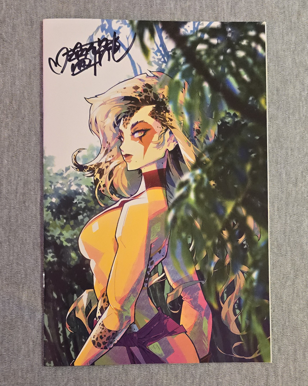 This Cheetara #1 virgin variant showcases Rose Besch’s bold, kinetic style, with the signature adding an extra bit of collectible heat. The piece captures Cheetara with a fierce, modern energy that feels both nostalgic and fresh, perfect for fans of dynamic character art and standout variant covers. You can find it at TiltedBooks.com.
#Cheetara #thundercats #rosebesch #signedcomics #TiltedBooks #ComicBook #Collectibles
