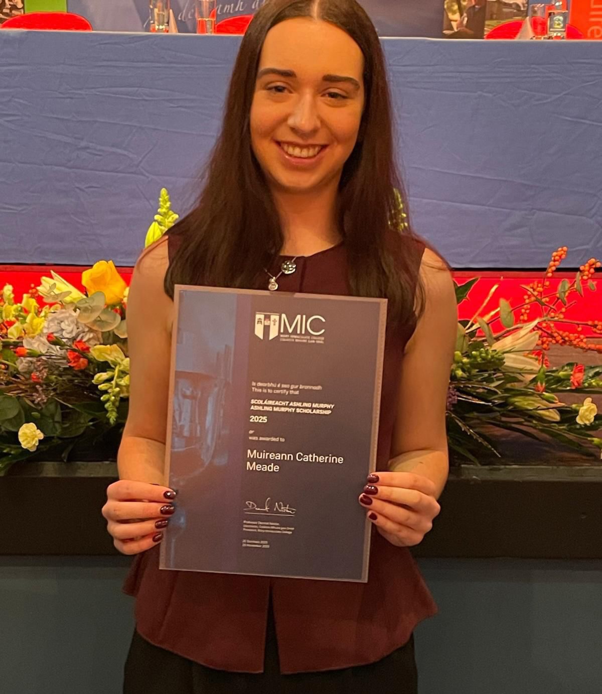 Huge congrats to past pupil Muireann Meade who was awarded the Ashling Murphy Memorial Scholarship for her excellence in traditional music last night in @mic_ireland
Muireann is an accomplished musician and plays piano, flute, uileann pipes, and tin whistle. She’s an All-Ireland champion on the uileann pipes.