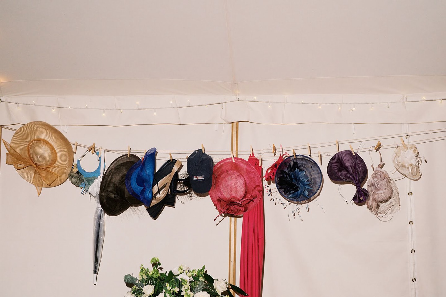 Hat-Saving Wedding Hack 🧢🎩👒
Offer your guests soft-grip pegs so they can clip their hats (baseball caps, bags, umbrellas) to a dedicated hat line.
It not only keeps their gorgeous headpieces safe from being squashed, but also creates the most fun and beautiful display inside the marquee.
A trend that we’ve noticed becoming increasingly popular!
Photographer - @slphotoandfilm
Planner - @amandawhiston_weddings
#greenfarmmarquees #itsawillsthing #toptip