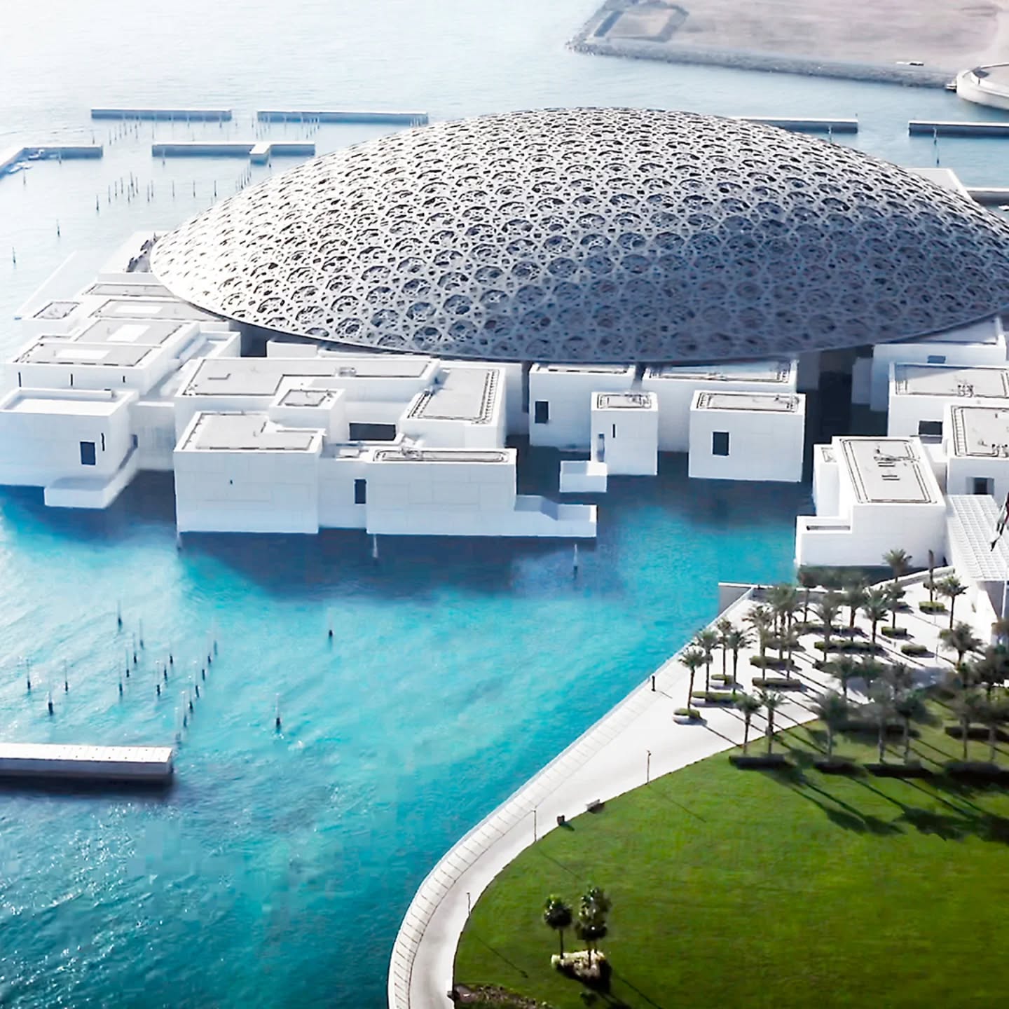 Did you know Libella's construction company also built the Louvre in Abu Dhabi #louvreabudhabi #sanjoseconstructora
@casa.jota.estepona @louvreabudhabi