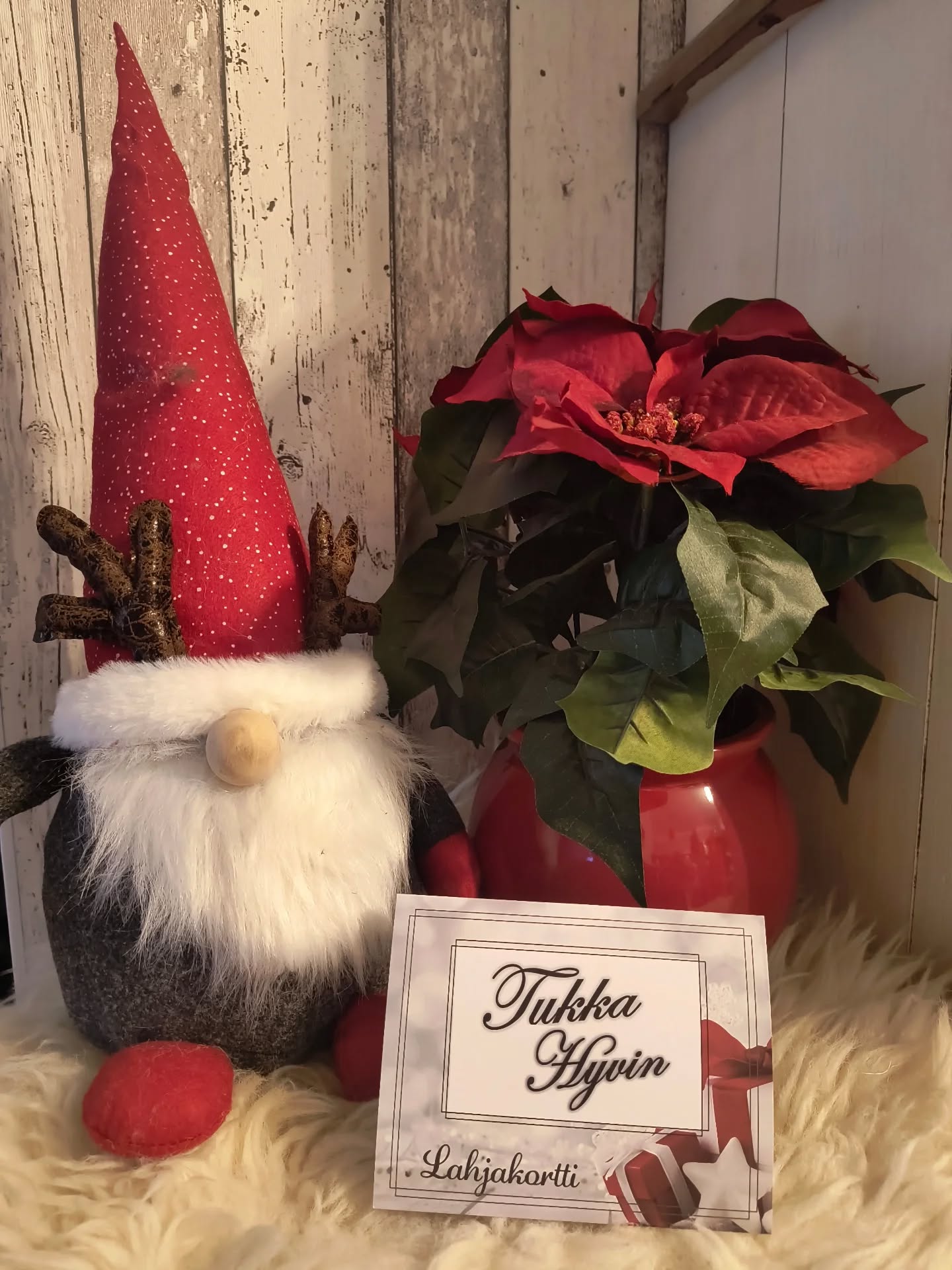 Meiltä nyt ihanat lahjat pukinkonttiin! ♥️✨🎄
🎁 Lahjakortti
🎁 Kevin Murphy tuotesarjat
🎁 Wet brush harjat
🎁 Omavalintaiset Four Reasonin tuotteet (hinta määräytyy tuotteiden mukaan)
Tuotteet ostettavissa liikkeestämme 🎁
Ihanaa joulun odotusta! 🎀
#joululahjat #pukinkonttiin #lahjakortti #kevinmurphy #fourreasons #tuotesarjat #wetbrush #parturikampaamo