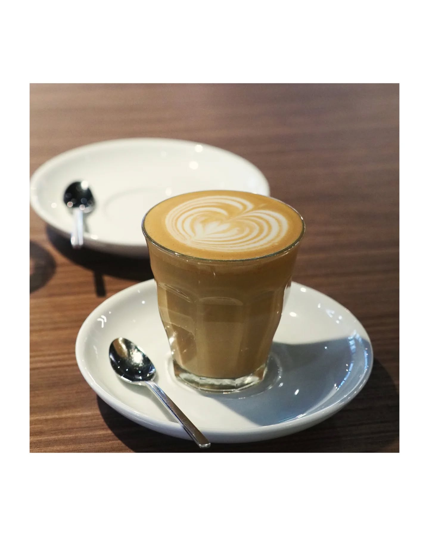 Süße Flat Whites - mit immer wechselnden Bohnen & doch immer unverwechselbar gut 🍂