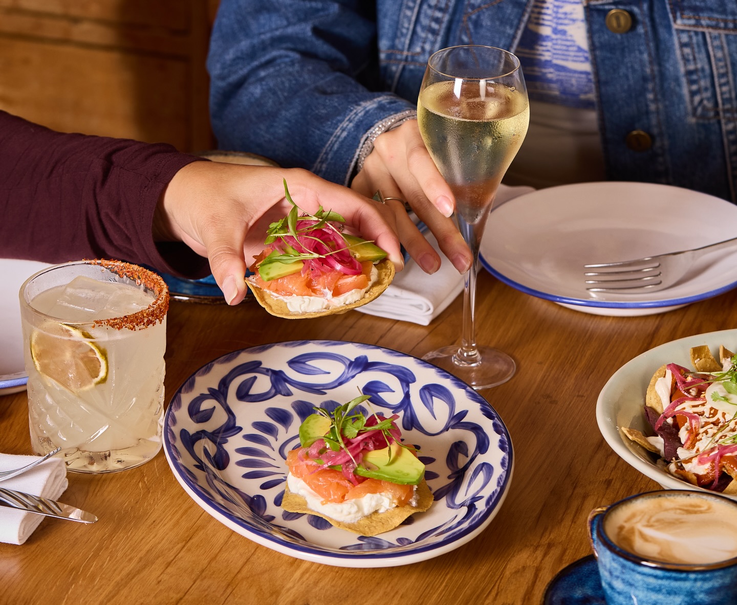 Sundays are for gathering, pick your favourite location, bring your amigos, familia, and let us handle the rest.
Chilaquiles rojos o verdes - which one do you choose?
#SantoRemedio #London #Marylebone #Brunch #LondonBridge Mexican Londonfood Mexicanrestaurant SantoRemedioUK