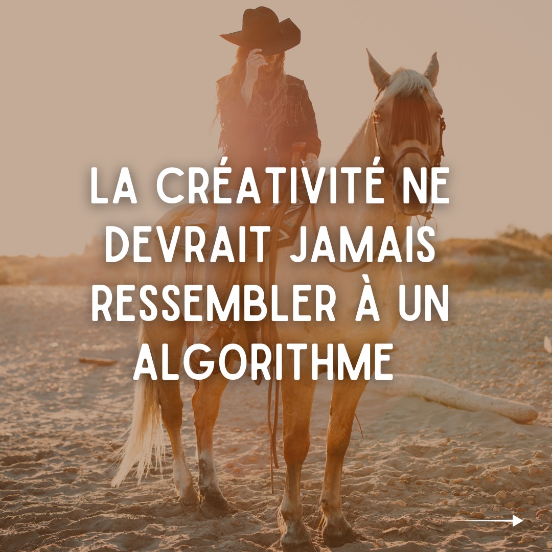 Il y a une fatigue silencieuse dans ce que les réseaux sont devenus.
Une saturation.
Un trop-plein de “tout pareil”.
Des codes qu’on nous impose.
Des esthétiques qu’on nous dicte.
Des tendances qu’on doit suivre pour exister dans le feed.
Et beaucoup finissent par s’effacer, par arrondir les angles, par lisser ce qui les rend uniques.
Tout ça pour plaire à un algorithme qui ne voit même pas la différence entre une âme et une stratégie.
Ici, on refuse ça.
Sonora n’a jamais été née d’une mode.
Sonora n’a jamais suivi un buzz.
Sonora n’a pas attendu Yellowstone, Pinterest ou Cowboy Carter pour porter ce qu’elle incarne.
Sonora vient d’une identité profonde, ancienne, enracinée.
Une identité qui ne demande pas l’autorisation pour exister.
Et ce post, ce n’est pas un cri contre l’algorithme.
C’est un appel à ceux qui sentent que leur différence vaut plus que tout ce qu’on essaie de standardiser.
À ceux qui en ont assez de s’excuser d’être singuliers.
À ceux qui n’ont plus envie de se dissoudre dans ce grand copier-coller visuel.
On mérite mieux que ce que la tendance du moment nous offre.
On mérite des pièces qui ont une âme, pas une optimisation.
On mérite des créations qui racontent, pas des créations qui imitent.
Alors si ce message résonne en vois faites le moi savoir .
Ici, on construit une communauté de personnes qui n’ont plus peur d’être pleinement elles-mêmes 🔥
#authenticité #stopautoutpareil #createdontcopy #beyondthealgorithm #sonorajewelry #uniquejewelry #jewelrydesigner #artisanjewelry #westernstyle #bedifferentbeyou