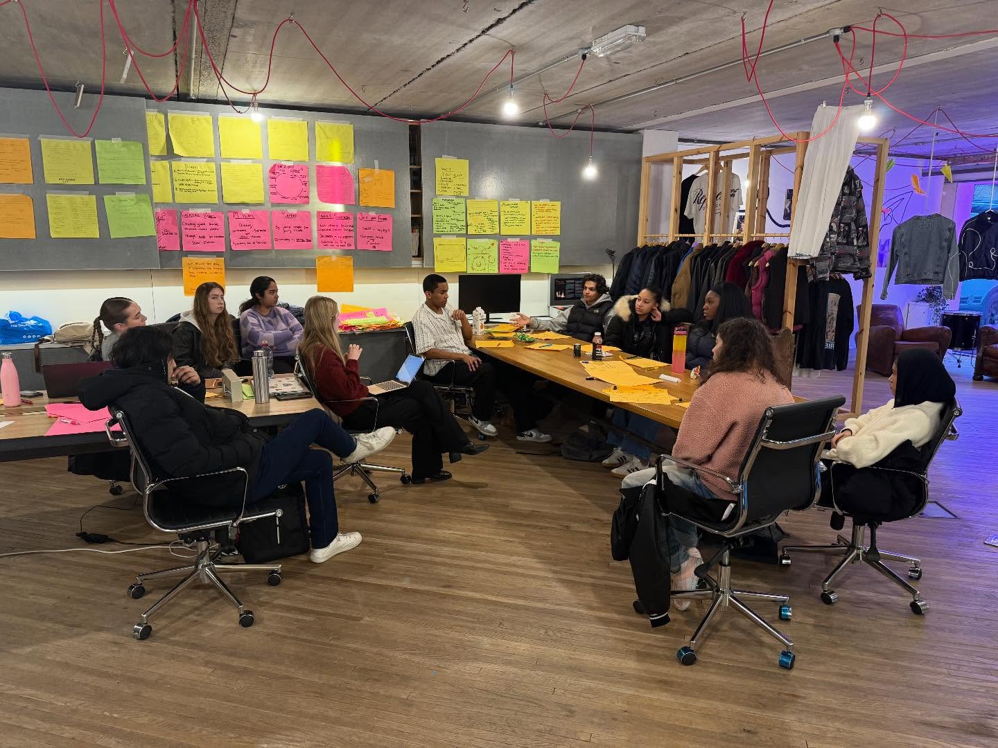 Teams working together on thinking through our alumni programme.
Love a meeting of young minds - the ‘interns’ in session with our @nwc_cofounders
