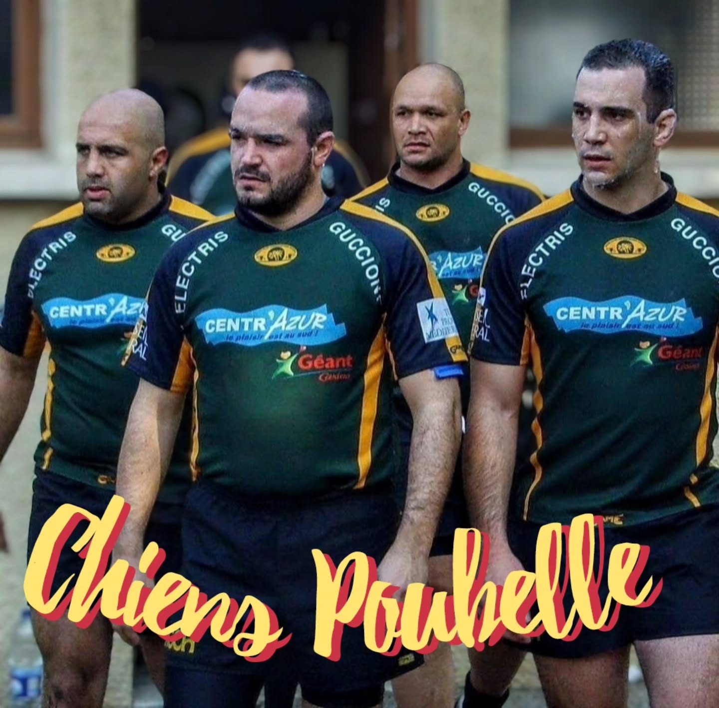 Chiens poubelle #rugby #carqueiranne #toulonprovencemediterranee