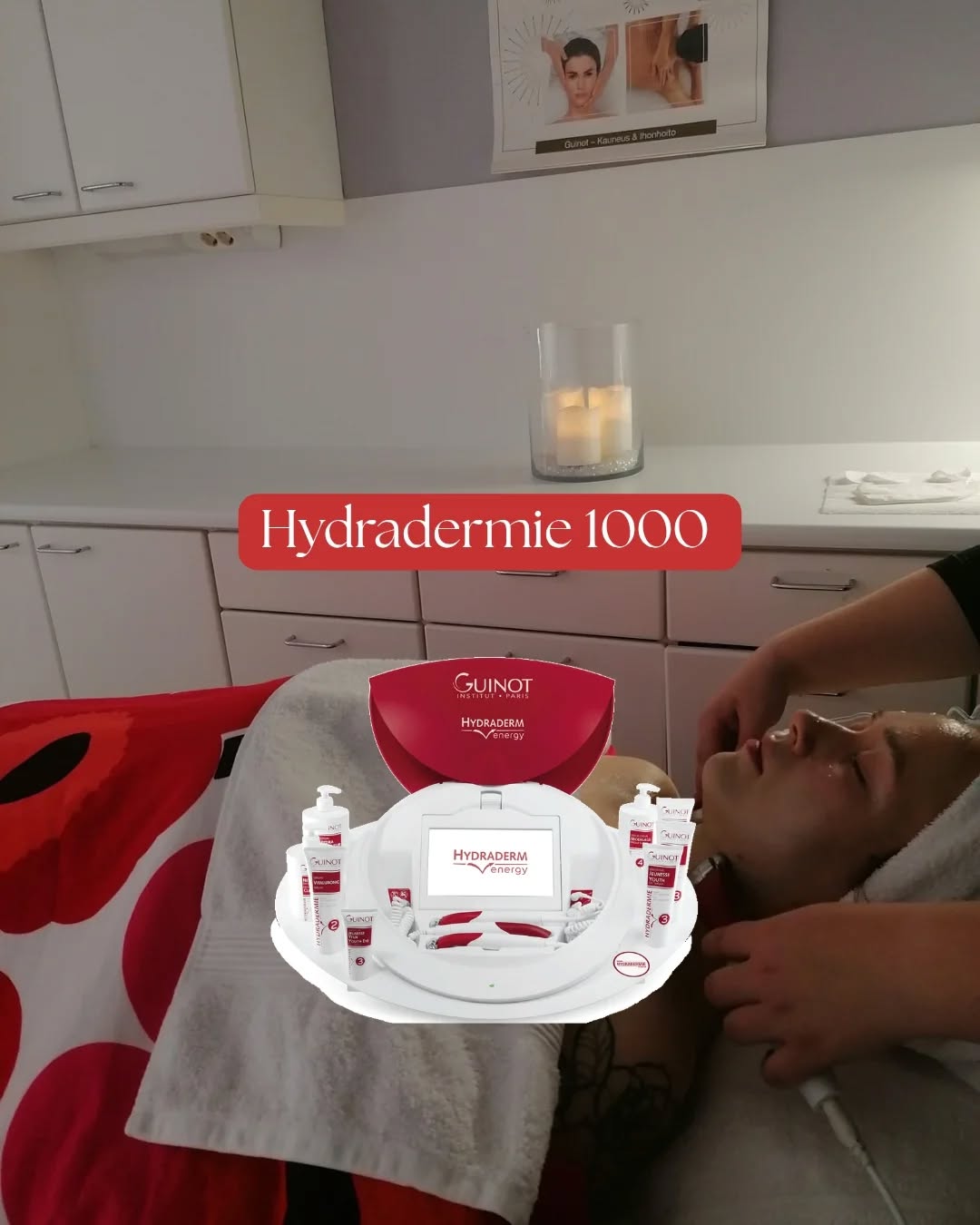 Hydradermie 1000 - kasvohoidon joka vaihe kuvina✨
Hyaluronihapolla ja vitamiineilla rikastettu Vitaluronic - seerumi yhdistettynä lämpöön ja ihollesi valitut hoitogeelit imeytettynä dynaamisella ionisaatiolla antavat pitkä aikaista hoitavuutta ihollesi! 🫶🏻
Tänään hoito tehtiin kosteuttavana asiakkaalle ja se onkin paras vaihtoehto vuodenajan huomioiden! ❄️
#hydradermie1000 #guinotfinland #kauneushoitolakleopatra