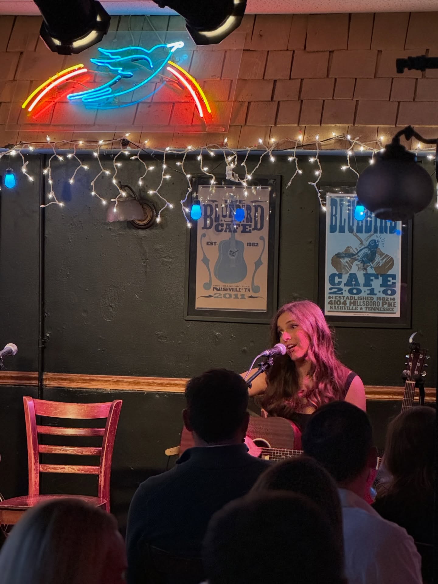 Happy one year of ‘If You Don’t Like Country (Then You Don’t Like Me)’ 🥹🕺❤️ from debuting it at the bluebird cafe, then hitting #1 on the @abreakmusic to now playing it at shows and hearing y’all sing along 🥹🫶🏻 y’all have made this year absolutely amazing!!
So this is your sign to go give ‘if you don’t like country (then you don’t like me)’ a listen to kick off your Saturday night right (and for its birthday 😉)
#country #countrymusic