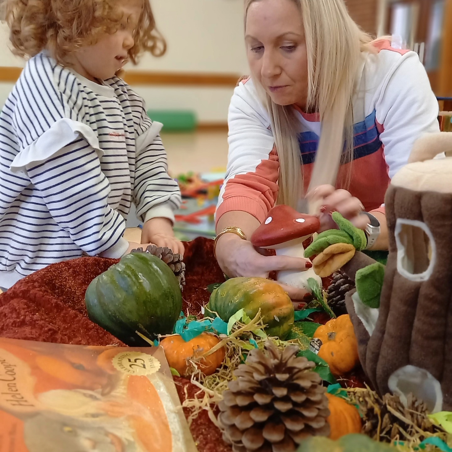 Inspired by 'Oliver’s Vegetables' our children planted, dug, tasted, pretended and talked their way through Harvest as they scraped and scooped bright pumpkins and ghauds, exploring the cool, stringy flesh and delighting in the smooth green seeds hidden inside. We also explored floating and sinking, watching food colouring dance through oil and water as the children experimented, predicted and giggled at the magical, swirling colours.
#steppingstones #nursery #eyfs #newterm #newstarters #settlingin #preschool #claverdon #warwick #henleyinarden #education #childrenscreativity