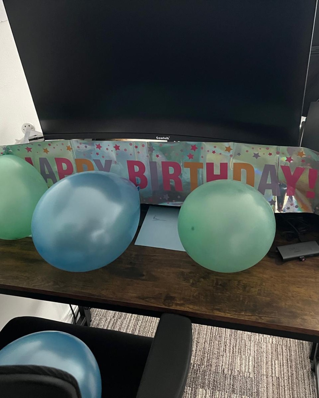 It’s been a busy month at Yomo!
A full diary of client work, market updates and plenty of planning as we head toward the end of the year.
We also had two birthdays in the office this November 🎉
A big happy birthday to Ben and Lily, a nice moment of celebration in between an otherwise fast-paced month.
Here’s to finishing the year strong and keeping the momentum going into December.
#TeamYomo #KentMortgageBroker #UKProperty