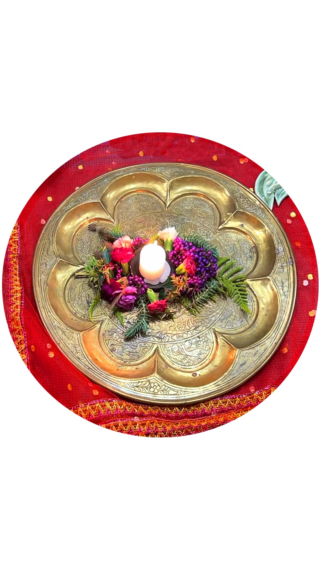 YOGA du SON ✨ la magie du rituel
Quand la voix et la main créent à l’unisson... la magie opère : une œuvre éphémère, chargée de la magie de l’instant, prend vie !
Pour notre mental, un rituel est un puissant signal d’apaisement : il crée une structure rassurante qui ancre l’esprit dans le présent et calme le flot des pensées.
La dernière séance du Yoga du Son était une expérience unique pour connecter la créativité, la voix et le cœur, tout en nourrissant les intentions.
Envie de vibrer avec nous et de ressentir la puissance de ce rituel ?
Rejoignez-nous pour le Yoga du Son, tous les mercredis à 20h ! Plus d’infos sur notre site www.soundyoga.fr
@soundyoga.fr
#yogaduson #soundyogacompiegne #rituel