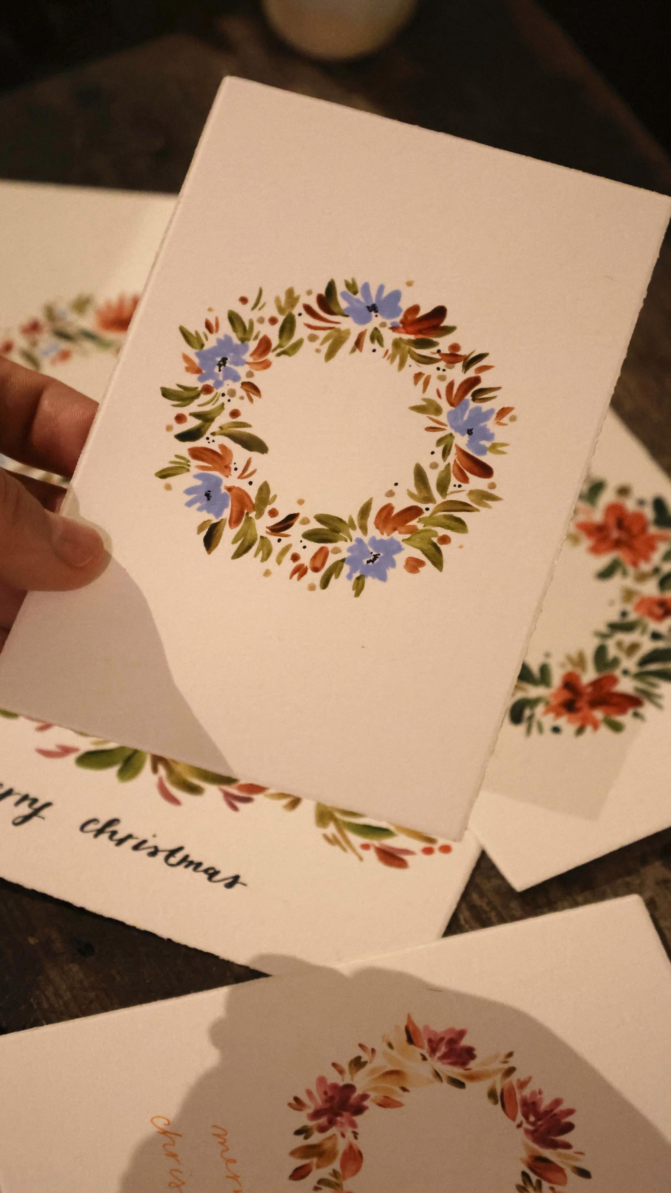 This festive season I’m hosting 2 workshops at the beautiful @andfriends_store ✨ We’ll paint festive cards and hand-decorate baubles, all in a relaxed atmosphere with plenty of colour, inspiration and good vibes. Go home with a very special gift for someone loved or yourself 🎁
Sign up via link in bio.
Christmas Cards Painting Workshop
Saturday, 13.12. | 12:30–14:30
Christmas Baubles Painting Workshop
Saturday, 20.12. | 10:00–12:00
#workshop #christmasbaubles #painting