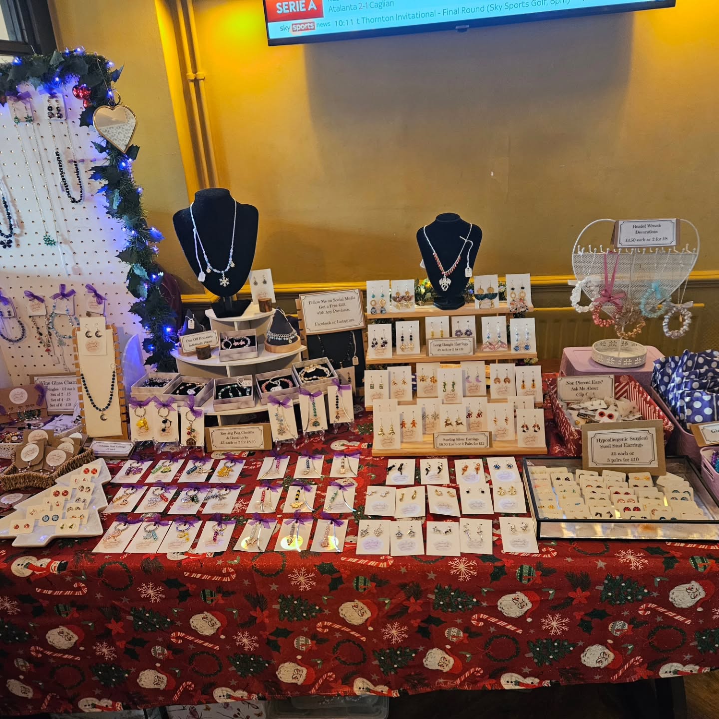 Stall ready at Biscot Mill, Luton 🎄💜
Here until 2pm