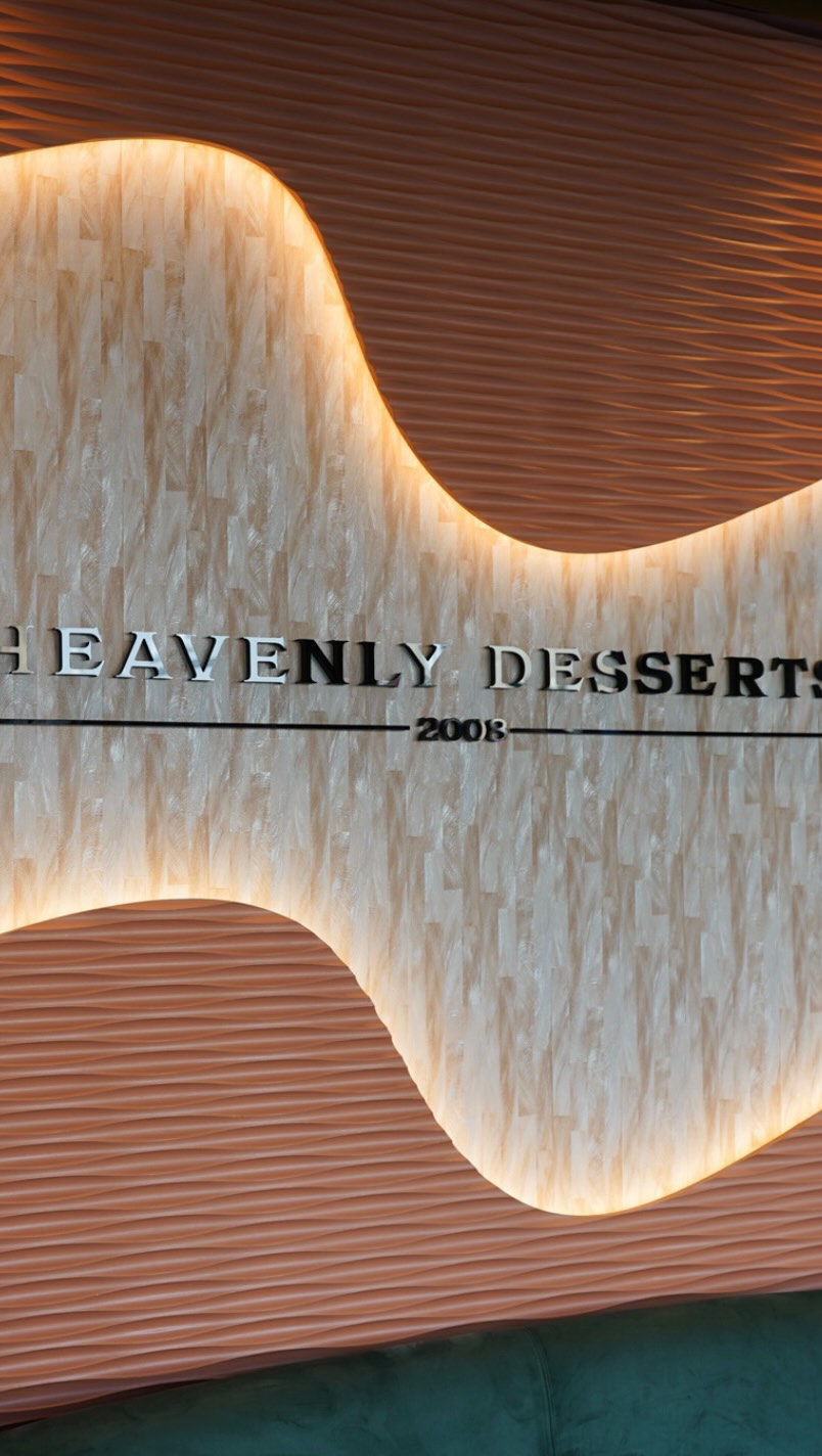 Sweet or savoury? Heavenly Desserts has you covered 😍
From pancake stacks to full breakfasts, shakshuka & more✨
Brunch is served every day until 4 pm — go check out your nearest store and let us know your favourite!💕
