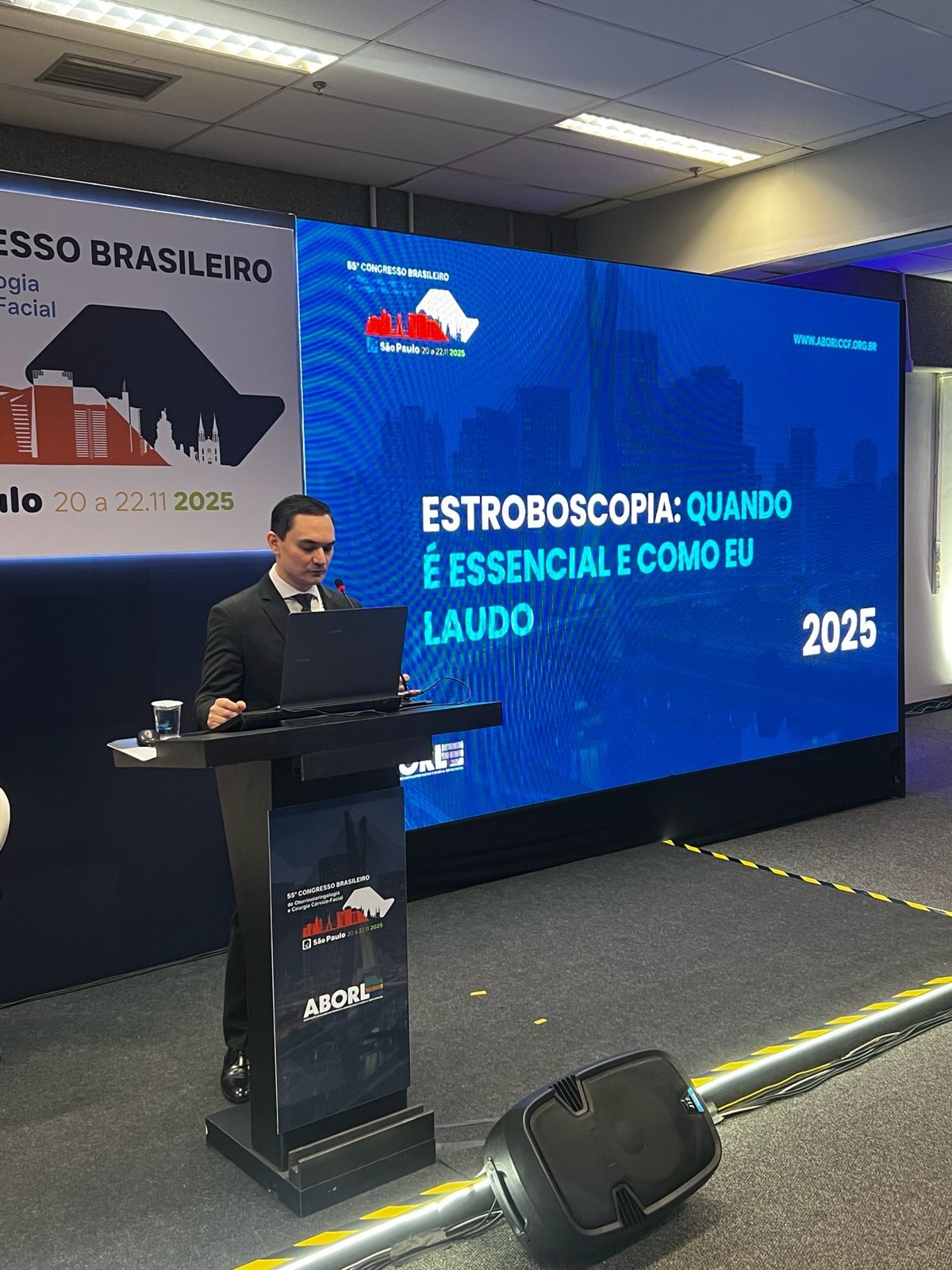Hoje participei da programação do Congresso Brasileiro de Otorrinolaringologia, coordenando a sessão e falando sobre estroboscopia, discutindo quando ela é realmente essencial na avaliação da voz e como transformo esses achados em um laudo claro e útil para o paciente e para o colega que me encaminha.
Um espaço importante para trocar experiências e atualizar conceitos na laringologia.