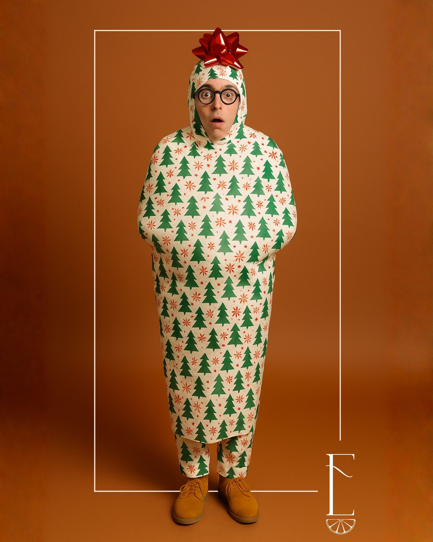 The holidays are for reinvention. If your brand feels stuck in last season’s wrapping, it might be time for a rebrand. New palette. New story. Same heart.
#Rebrand #BrandRefresh #HolidayRebrand #DaEnzoBranding #CreativeStudio #SmallBizTips #BrandStrategy #DesignAgency #NewSeasonNewBrand #EntrepreneurGoals