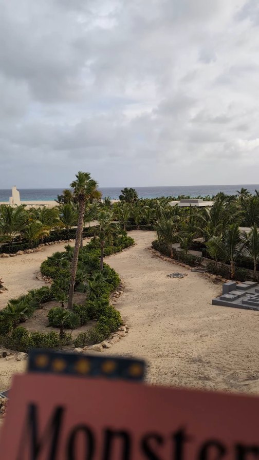 This book by @clairedederer has been thought provoking, angering and comforting all at the same time. Written in a beautifully accessible, personable and conversational way with knowledgeable authority, I have devoured it this week. Discussing horribly human artists with personal insight that surprised me with how it mirrored my own experiences in some small ways.
If you are a lover of art in any form, i'd thoroughly recommend reading this.
#booklover #bookrecommendations #art