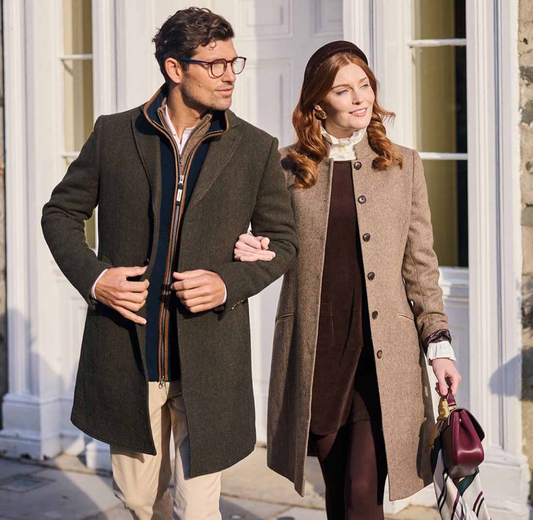 British-Milled Lovat Tweed
Woven in Scotland from 100%
lambswool, this premium tweed offers natural warmth, durability, and
character.
Discover classic tweeds from Schöffel at Henry’s of Moreton.
#schoffel #tweed #countrystyle #lambswool #cotswolds