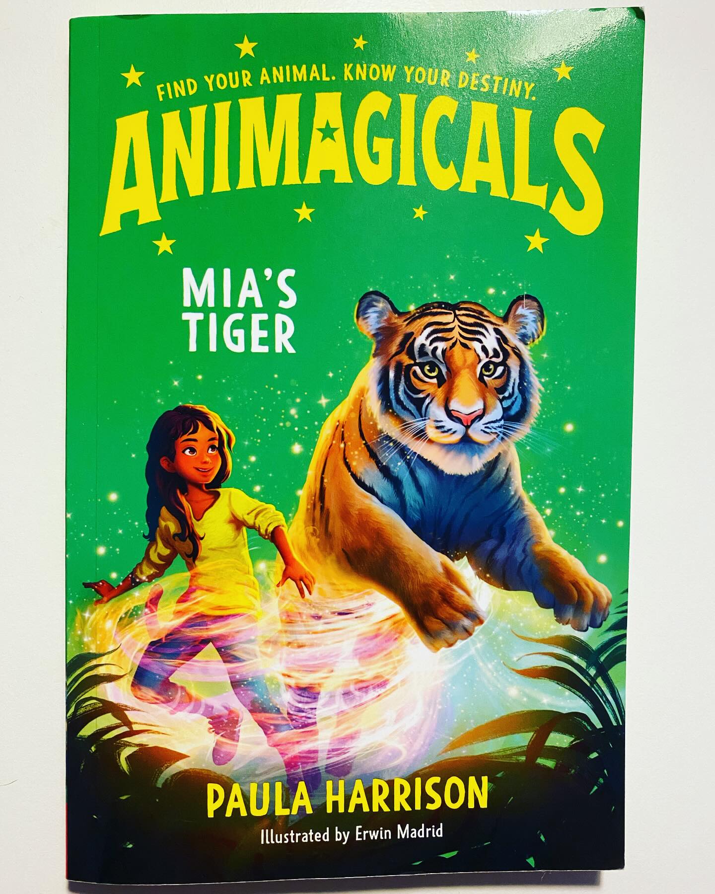 ANIMAGICALS by @paulaharrisonauthor is a fantastic new young fiction series starting in January 2026 with MIA’S TIGER.
Firstly, what a superb concept - children who discover they can turn into animals! Then, even better, they receive an invitation to Wild Haven, a magical treetop boarding school where Animagicals learn to control their powers and find their true Animagical form. So far, Mia has only been able to turn into a mouse. Is that her animagical form, or will she discover she has more power than she knew?
What child wouldn’t love the ability to turn into an animal? And what child wouldn’t want to explore Animagia, an enchanted land with rainforests, mountains, oceans and deserts, in which no animal will ever harm an Animagical?
With a fun cast of child characters, short chapters, a pacy plot, and atmospheric illustrations throughout by Erwin Madrid, MIA’S TIGER will be hugely appealing to newly independent readers. And as a child I would have given anything to have lived in one of those treetop towers (I still would, to be honest).
Thanks to @nosycrow for the proof copy.