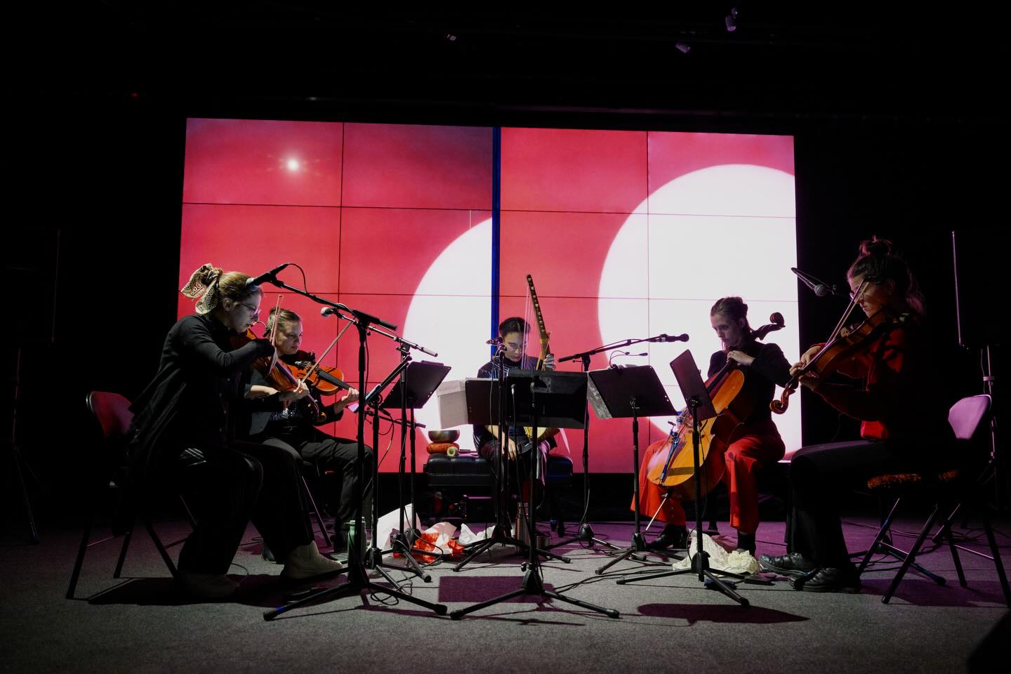 Listen to the Rain. NYC. 2025. Live performance by Anaïs Maviel and The Rhythm Method at Le Blanc.