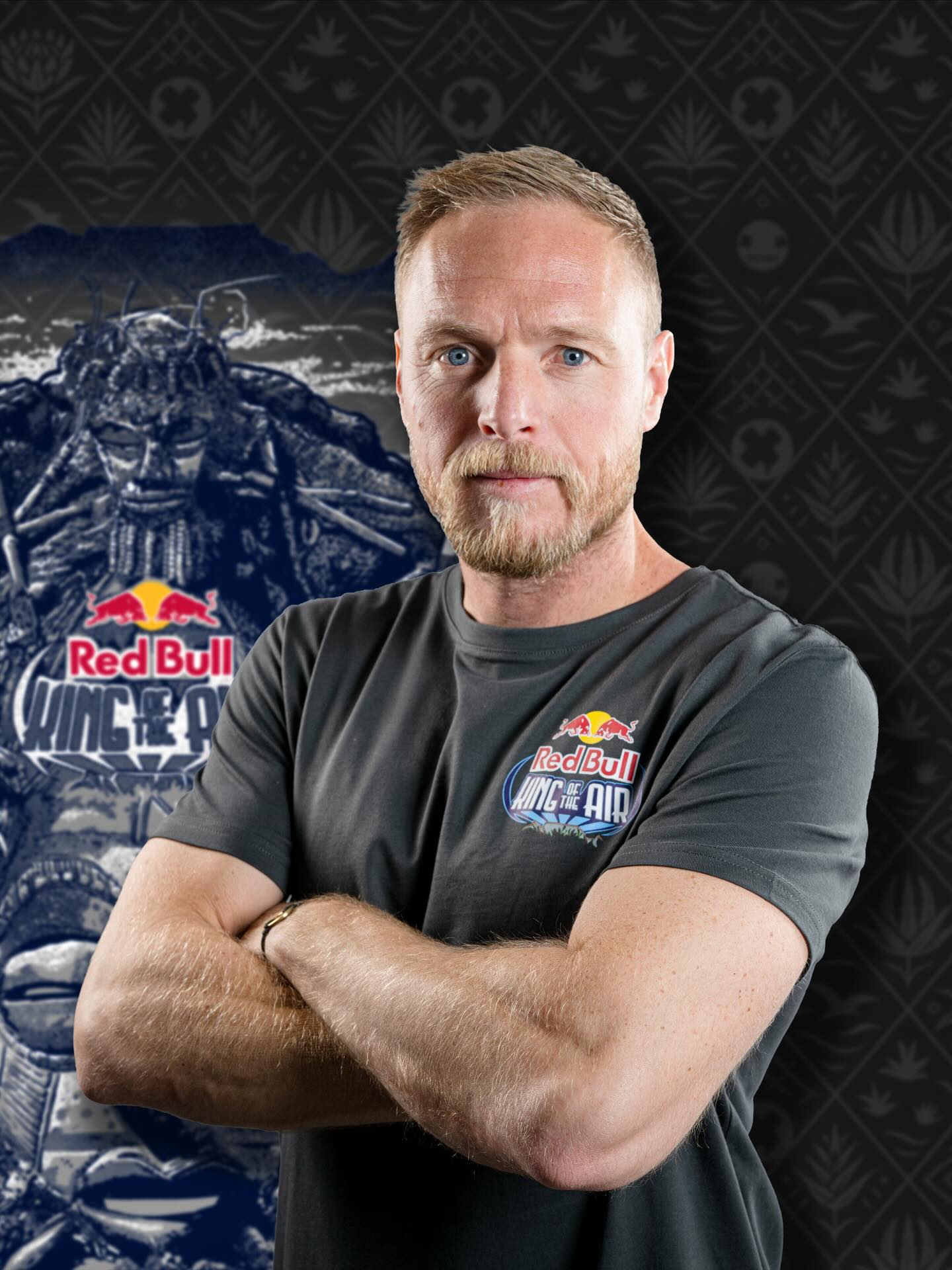 Red Bull King of the Air 2025 kicks off today!
A special edition in honour of Graham, filled with fresh energy, new faces, and big expectations. The riders are ready, the flags are up, and you can feel the excitement building - even though the action hasn’t started just yet.
It’s an honour to host the livestream together with Lewis Crathern and Colin Heckroodt, sharing the stoke with the global kite community. Grateful for everyone who makes this event what it is - the riders, the organisers, the crew, the fans, and the sponsors who keep pushing the sport forward.
Stay tuned… the wind is coming, and an epic day of big air kiteboarding is on its way. 🌬🪁🔥
Livestream link in bio and stories 🤙
@redbullza
@dirtyhabitstv
@cityofcapetown
@subaru_sa
@kitemana_com
@mysticboarding