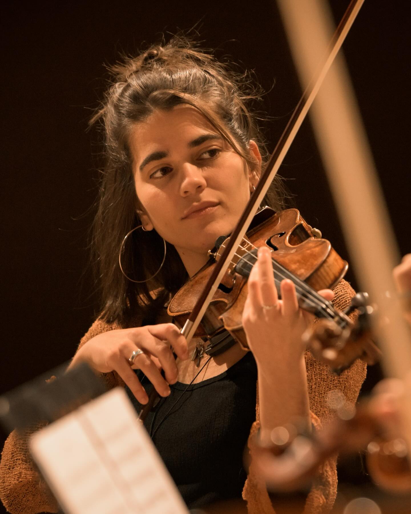 🎶 #Concert de l’#Orquestra de #Cambra de la #Catalunya Interior al XXXVIII Cicle de Concerts de #Tardor, organitzat per l’Associació d’Amics de la #Música de #Cervera.
🎻 Marta Rosselló, concertino-directora
Xavier Algans, #piano
Pepo Domènech, #contrabaix
Ricard Grau, #bateria
…
📸👉🏻 https://occi.mcb.cat
…
#occi #Segarra #somsegarra #music #youngmusicians #africansuite #abdullahibrahim #jazz #concerto #stringorchestra #cultura #corda
…
@paeria.cervera @turismecervera @turisme.ccsegarra @cultura_cat @diputaciolleida @ieilleida @jordi.castella