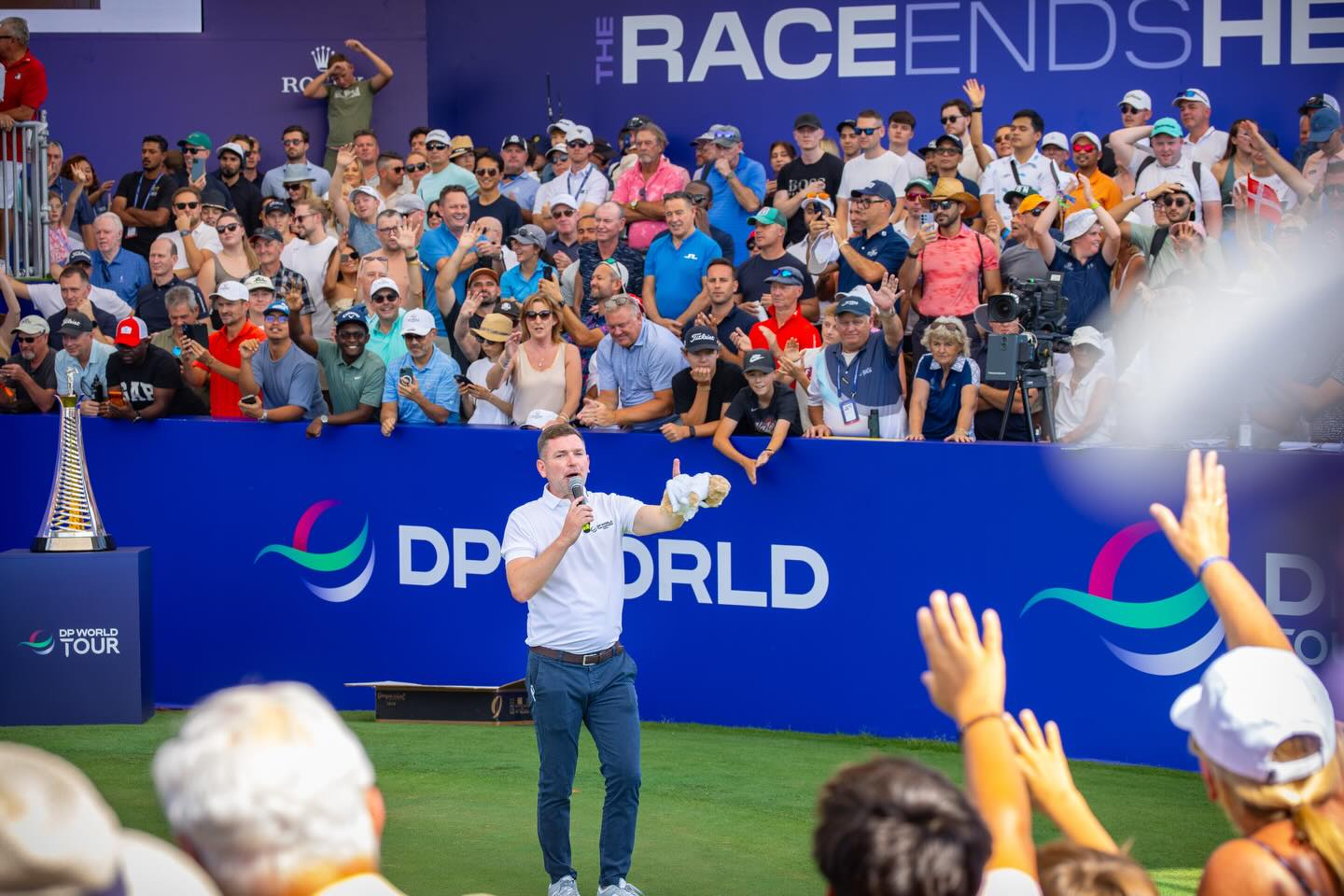 An utterly brilliant two weeks on the @dpworldtour hosting the 1st tee at the @adgolfchamps & @dpwtc ⛳️
Both tournaments create such a thrilling end to the @dpworldtour season & it’s an honour to present the 1st tee for both.
This year, they were both bigger & better than ever before. In Abu Dhabi an expanded 1st tee experience packed full of fans & in Dubai, the world’s first covered 1st tee which provided a unique atmosphere.
It’s a privalige to intro Major winners, Rolex series winners & Tour winners to a hugely passionate fanbase across both events & build the atmosphere both events deserve.
Also brilliant as always to host player Q&A’s. This year speaking to the likes of @mattfitz94 , @officialtommyfleetwood, @rasmushoejgaard, @robertmacintyre & Aaron Rai as well as present the Abu Dhabi prize giving.
Huge congrats to Aaron for claiming the @adgolfchamps title & lifting the Falcon Trophy & @mattfitz94 for winning the @dpwtc for the third time. Congrats too to @rorymcilroy for claiming a 7th Race to Dubai trophy - his 4th in a row.
I’ll share more from each event soon but for now a big thanks to everyone at the @dpworldtour who work so hard to bring these events to life & stage brilliant tournaments that both players & fans love. Very proud to be involved.
