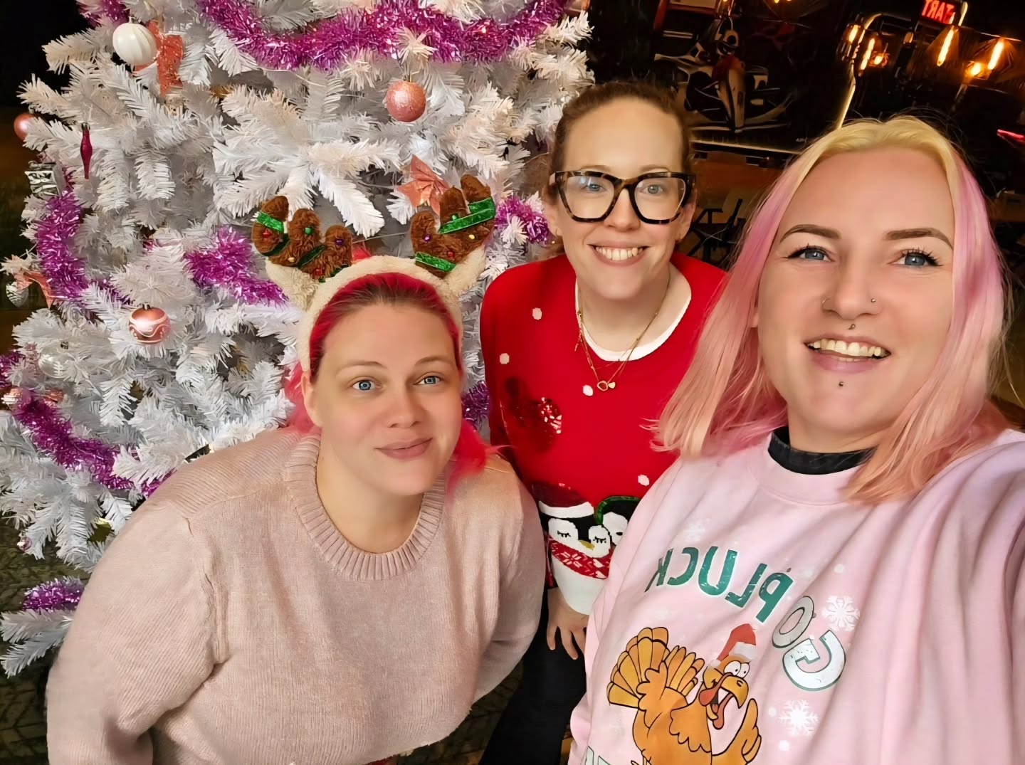 We've just had our last Body Doubling session of 2025, and of course pink Christmas jumpers were essential! 💕🎄
Join us in the New Year - Wednesdays between 10am and 1pm! 💻