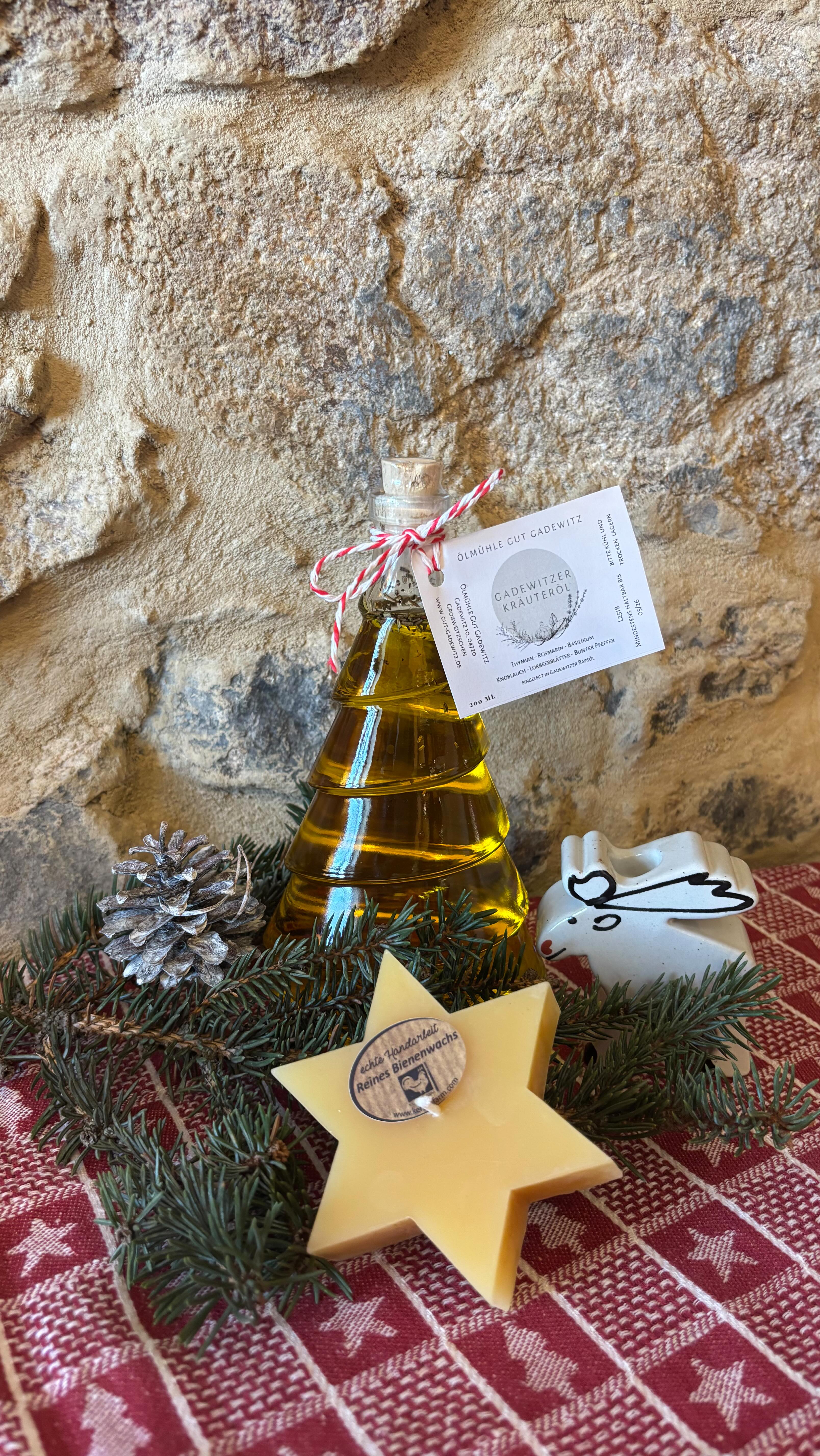 ✨Weihnachtszeit im Hofladen🌲✨
Feine Spezialitäten, handgemachte Leckereien, liebevolles Kunsthandwerk und besondere Geschenke für Genießer – regional, hochwertig und mit Herz ausgewählt.
Kommt vorbei und entdeckt unser weihnachtliches Sortiment 🤍
#gutgadewitz #ölmühle #regionalgenießen #weihnachtszeit #kunsthandwerk #mittelsachsen