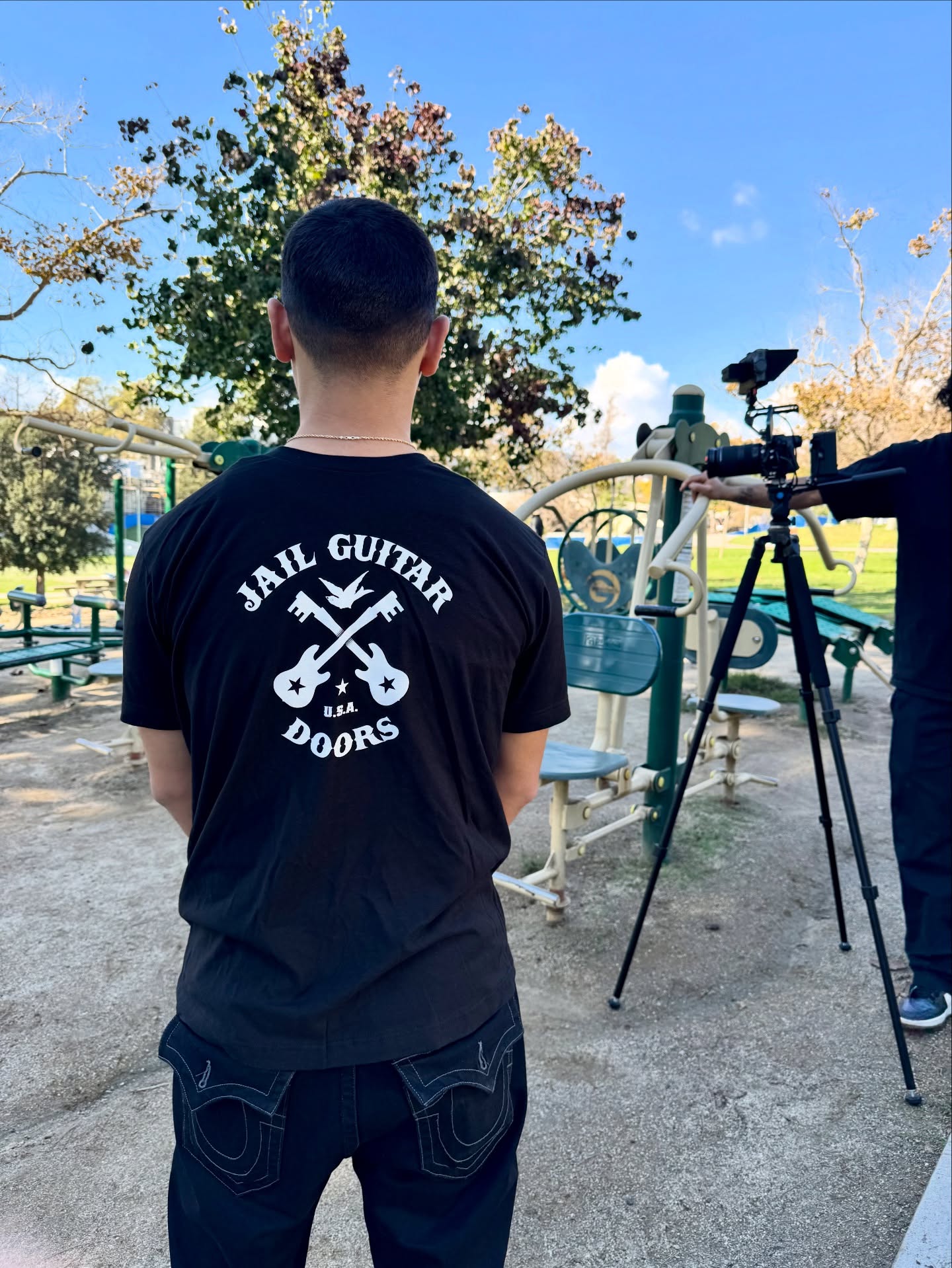 BTS with our film apprentices as we take on our quarterly project focused on opioid and substance use disorder.
This crisis impacts our community deeply, and we’re committed to creating work that informs and supports prevention. @thecentershf @dhcs_ca
Stay tuned for the final project. 🎥
.
.
.
#apprenticeship #youtharethefuture #rehabilitation #filmediting #filmmaking #reentryprogram #reentrymatters #canoncameras #canoncinema
