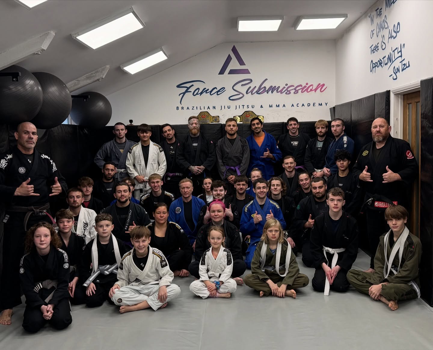BJJ Winter Graduation ❄️
Huge congratulations to everyone who levelled up today with new stripes — the hard work is showing and the progress is real! 👊🔥
A massive shoutout to our two newest purple belts, Ethan and James — a huge step up in your Jiu-Jitsu journey and so well deserved. 🟣💪
Big thank you to Leo Queiroz for leading the seminar and graduation — always an honour to learn from you. 🙏
And a massive appreciation to our Force Submission coaching team for shaping who we are and pushing the standard every day.
Thank you to everyone who’s trained with us this year. To the new guys and girls, welcome — and to the continuing beasts, keep grinding and levelling up.
Force Submission BJJ & MMA Academy @checkmateurope 👌🔥❤️
#checkmat #checkmatbjj #bjj #bjjcamp #bjj4life #bjjkids #bjjclass #bjjseminar #mma #mmafighter #baldock #hitchin #letchworth #stevenage #royston #bjjnearme