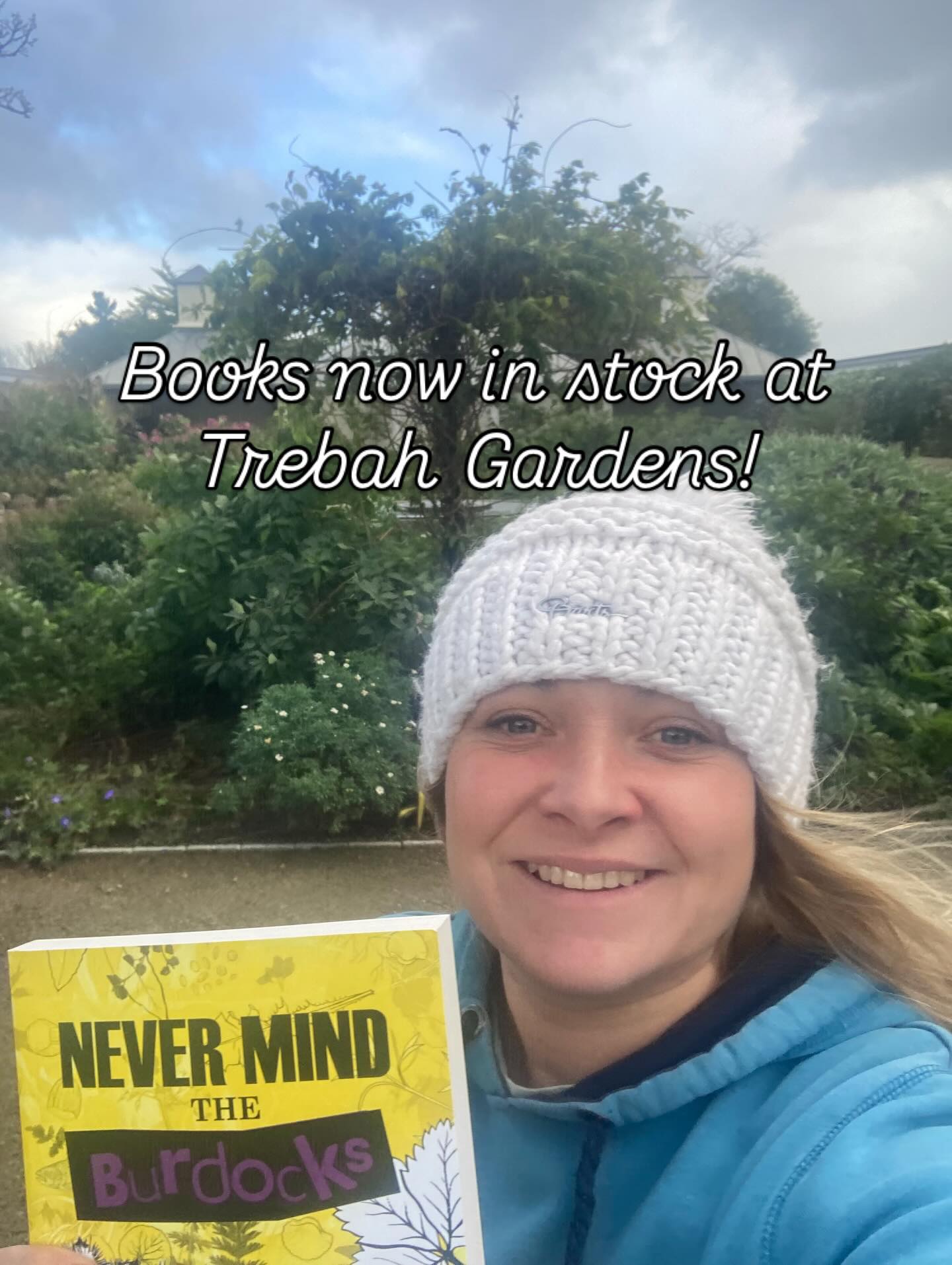 Thank you Jan @trebahgardencornwall for stocking my books in your shop!!
#stockingfillers #present #giftideas #naturelover #nature #wildfood #forager #foraging #cornwall #trebahgardens #getoutside #winter #autumn #thegreatoutdoors #author #foragingbooks #nevermindtheburdocks #nevermindtheburdocksbook #booksofinstagram