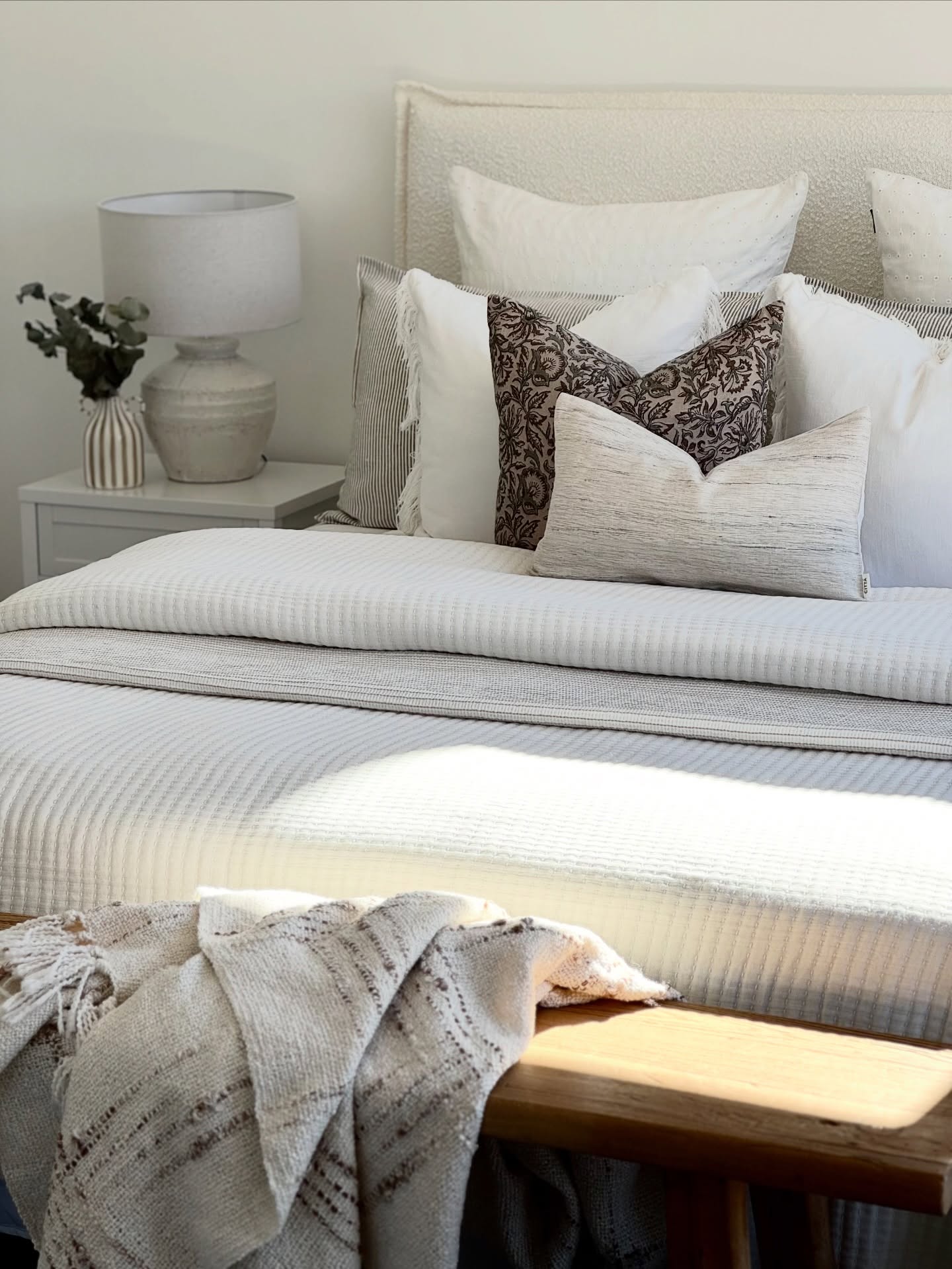 @pantone have released their colour of the year ‘cloud dancer’ and yes, it is controversial 🤷🏼
Is a shade of white a colour? I personally am a huge white and neutrals fan, but I know some of you are not.
We would love to hear your view ✔️