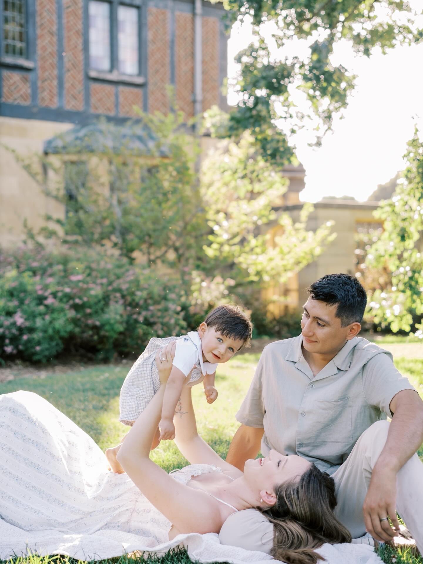 Grateful. Thankful. Blessed.
Thankful for God’s goodness, the hands I get to hold, and the memories we’re making one season at a time. 🤍
Photos taken by @yanataranenko_photography
#thankful #grateful #blessed
