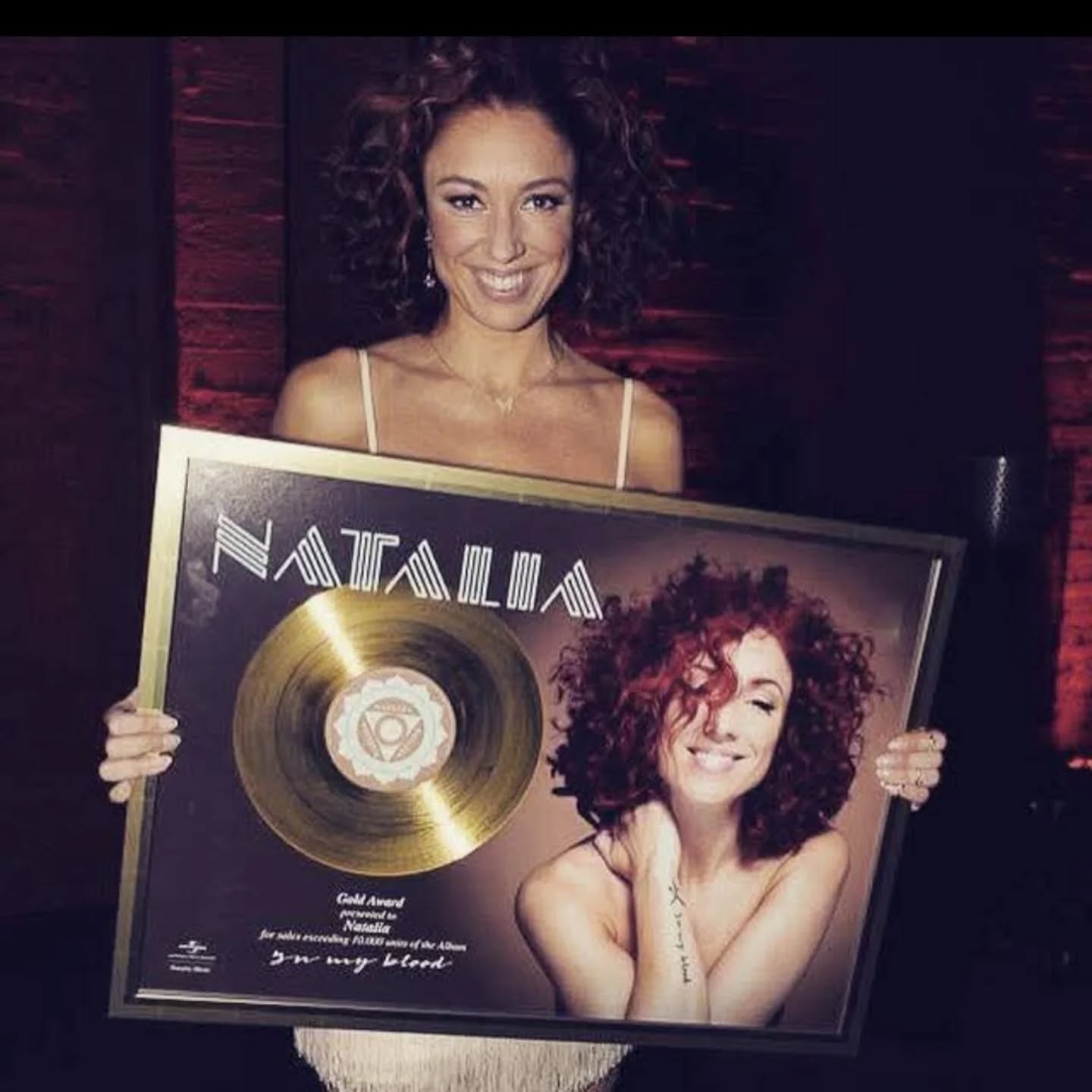 Sharing another release from a few years ago. Went straight to gold record. I co-wrote this song with some amazing writers in Sweden in 2015 ❤️🥰🙏
#songwriter