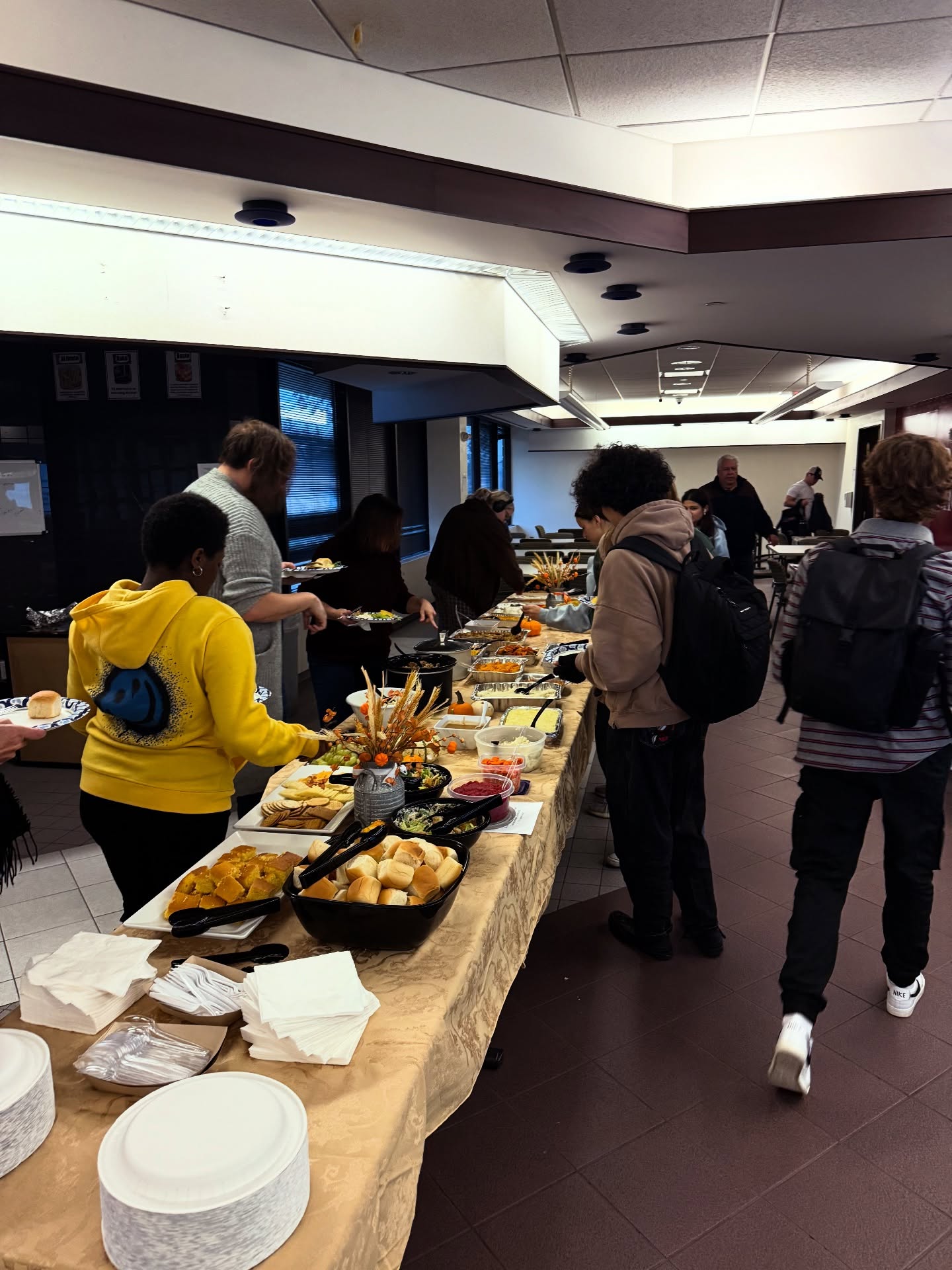 This year, we’re grateful for our faculty, staff, students, and families for everything they do for our school community. Another successful Thanksgiving potluck in the books 😊
What are you thankful for this year?
#fairfieldcounty #westchestercounty #connecticut #connecticutschools #therapeuticdayschool