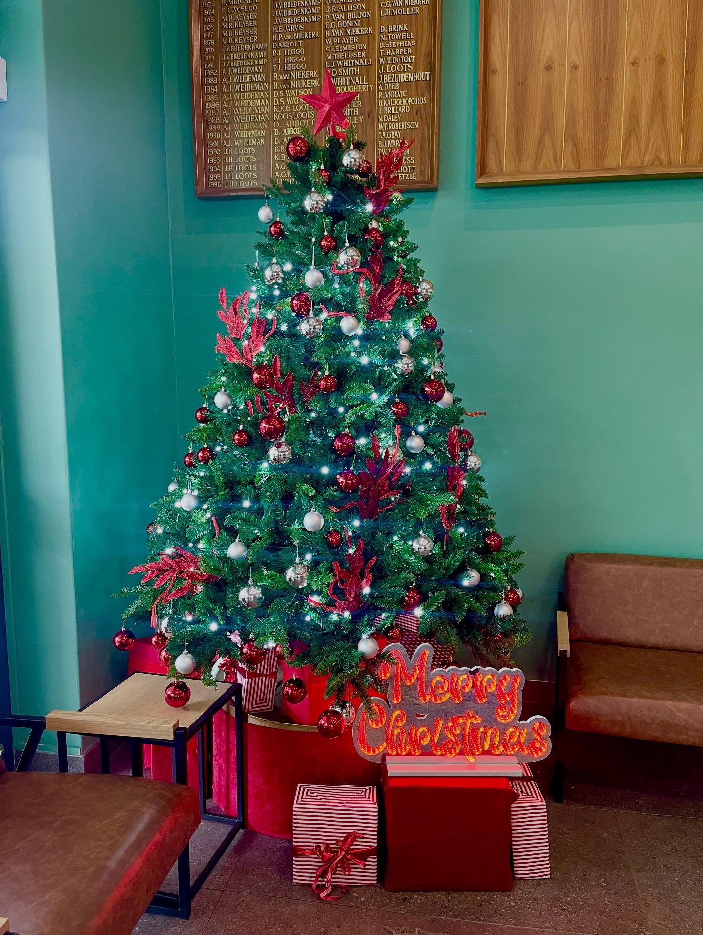 Christmas feeling @randparkgolfclub is in the air…