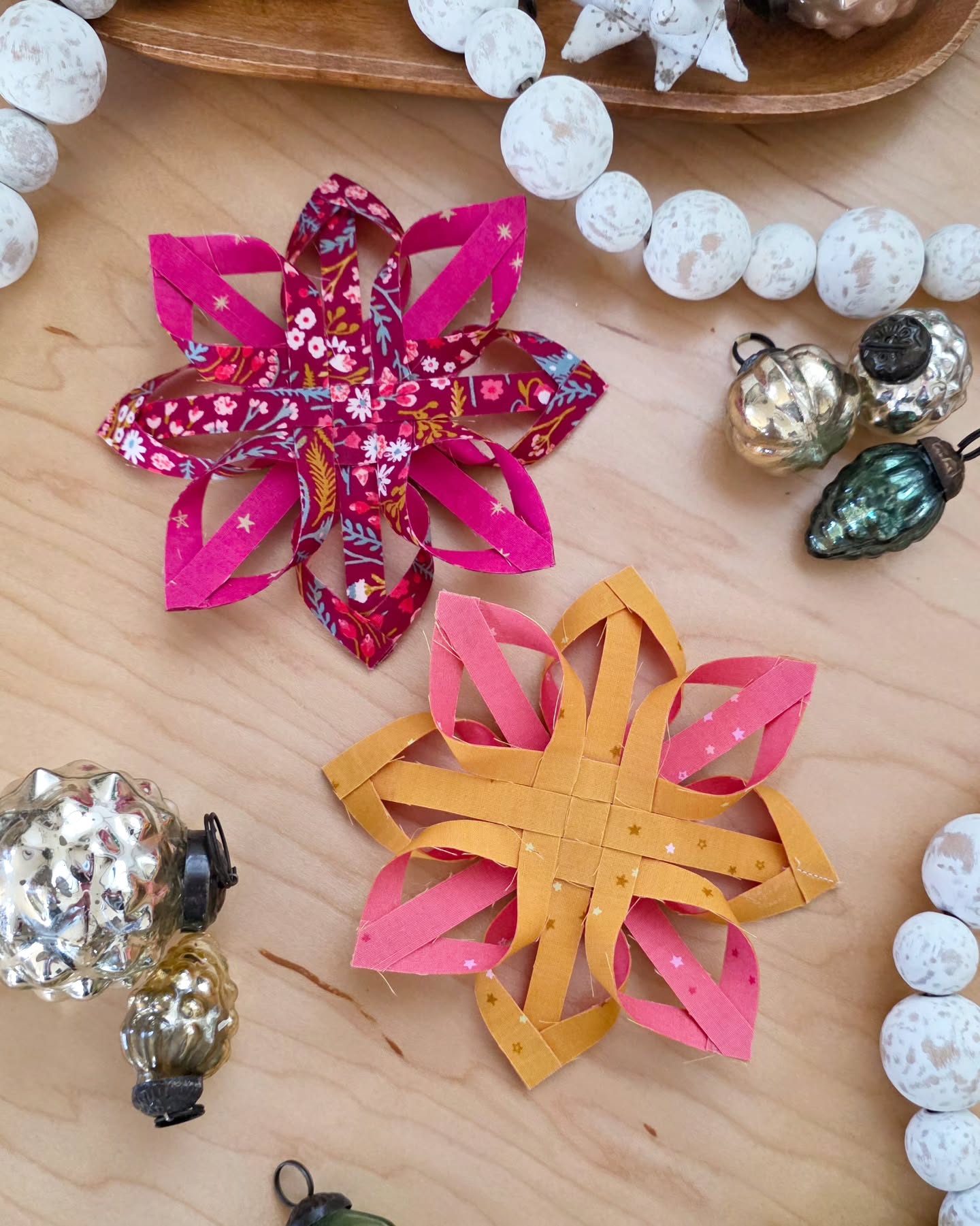 Ornaments, garland, and stockings, oh my!
Here's a closer look at all the projects that are included in the Deck the Tree 2025 bundle! And the best part is they're FREE! They're available until Dec 7th, so be sure to download them by then!
Comment ✨️ LINK ✨️ and I'll send you a link to snag these cuties or you can find the link in my bio!
It's been so fun working with 6 of my quilty friends to bring you these 7 festive projects that would be perfect for a quick make as you prep for the holidays!
Be sure to check out what the other designers are up to! They all make such beautiful and inspiring things! ✨️
Abby @abbymaed - Stained Glass Star Ornament
Becca @becca.plymale.creative - Starlight EPP Ornament
Christine @moderncharmstitchery - Gift Tag Ornament
Kaycee @sewandsew.quilting.co - Countdown Chain
Mae @mae.just.sew - Mini Holiday Mitten
Sydney @stuff.sydney.sews - Nifty Gifty Ornament
#deckthetree2025 #holidaysewing