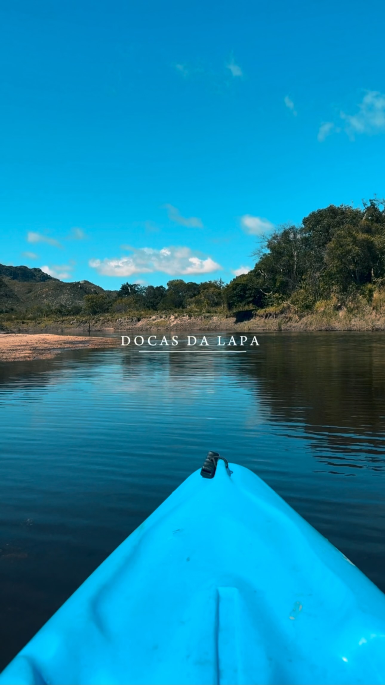 A cada amanhecer na Lapinha, a mente desacelera e a alma encontra espaço para descansar.
Venha viver dias mais leves nas Docas da Lapa — onde a natureza abraça, o silêncio cura e cada detalhe foi pensado para te fazer bem. ✨
Compartilhe este post com alguém que está precisando de um tempo na natureza com você. 🌿💚
Lapinha da Serra | Docas da Lapa
📸 Compartilhe seus momentos com #DocasDaLapa e inspire outros a descobrirem seu refúgio de paz!
🔗 Reserve agora — link na bio.
#DocasDaLapa #LapinhaDaSerra #NaturezaQueInspira #EcoHospedagem #RefúgioNaSerra #TurismoSustentável #ViagemComPropósito #ConexãoComANatureza #PazInterior #HospedagemÚnica